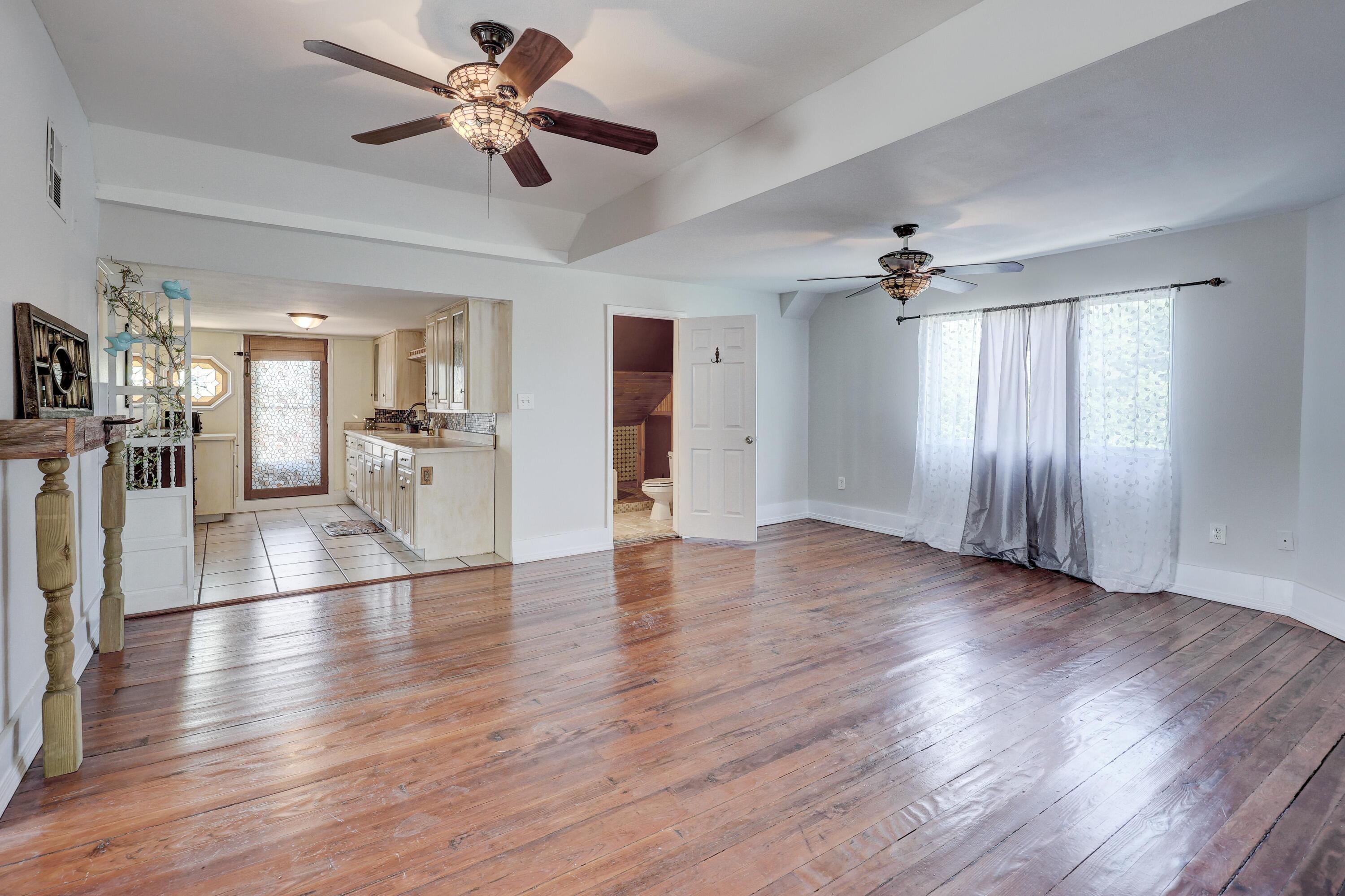 102 South Moffet Avenue Property Photo 51