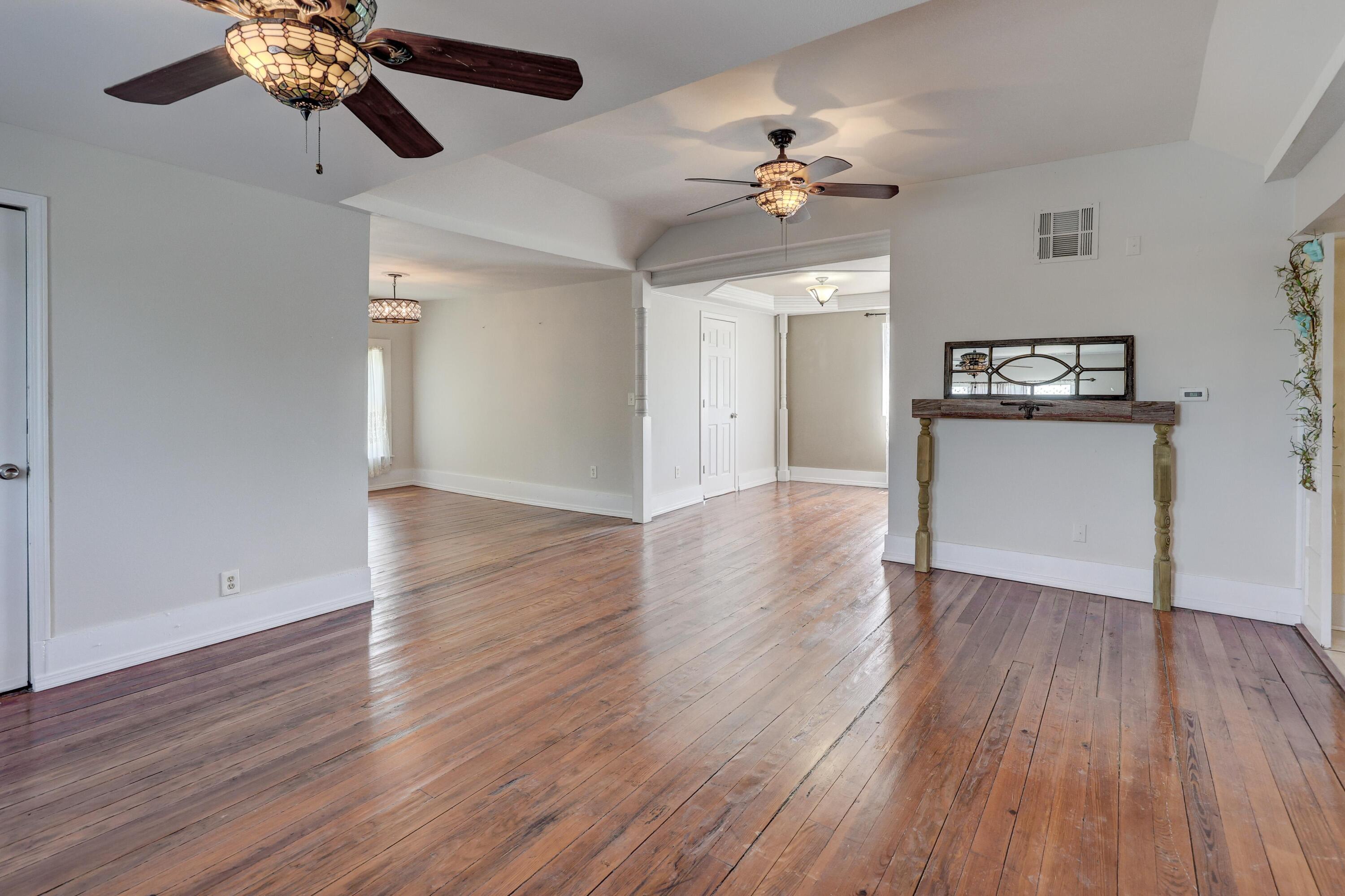 102 South Moffet Avenue Property Photo 52