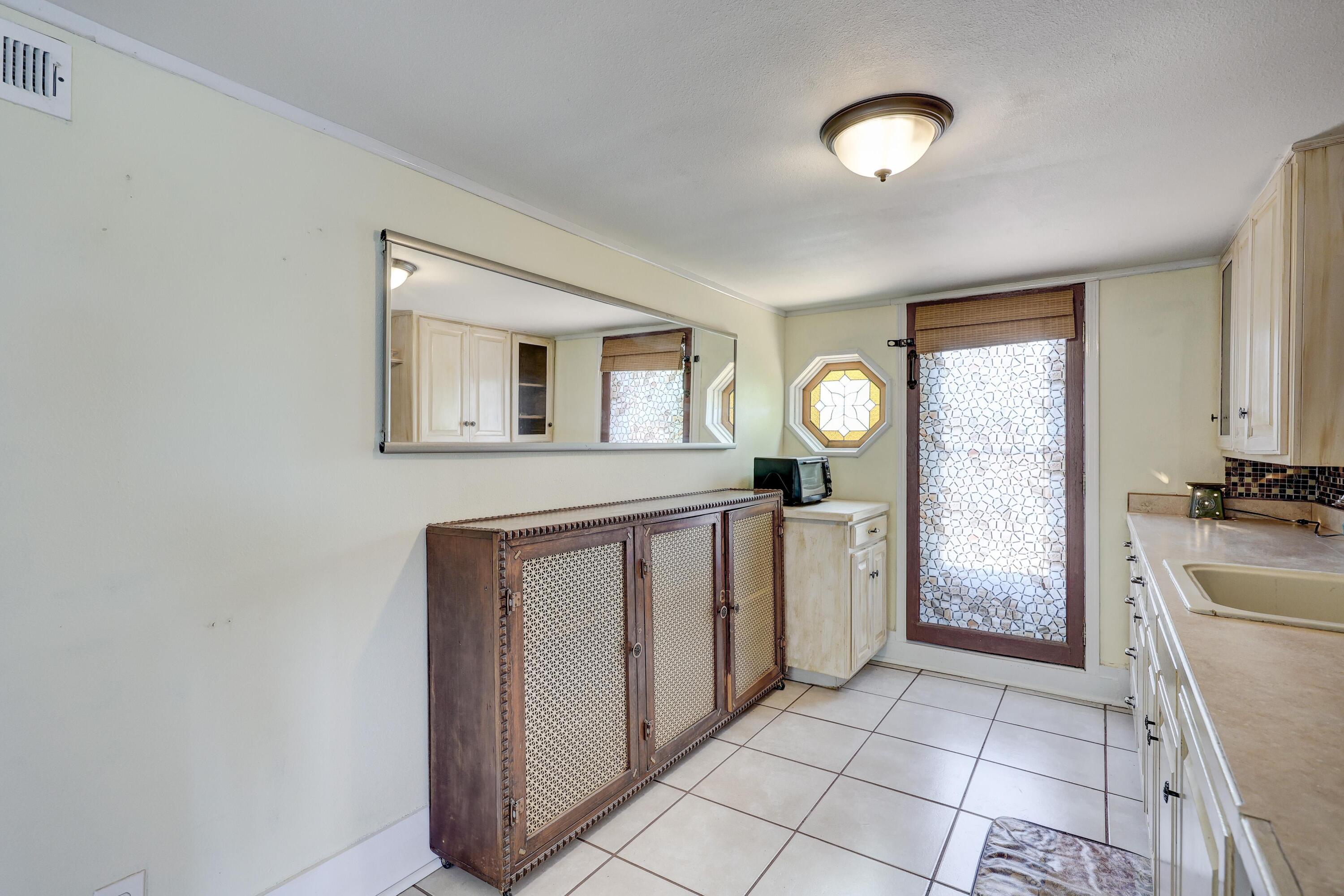 102 South Moffet Avenue Property Photo 55