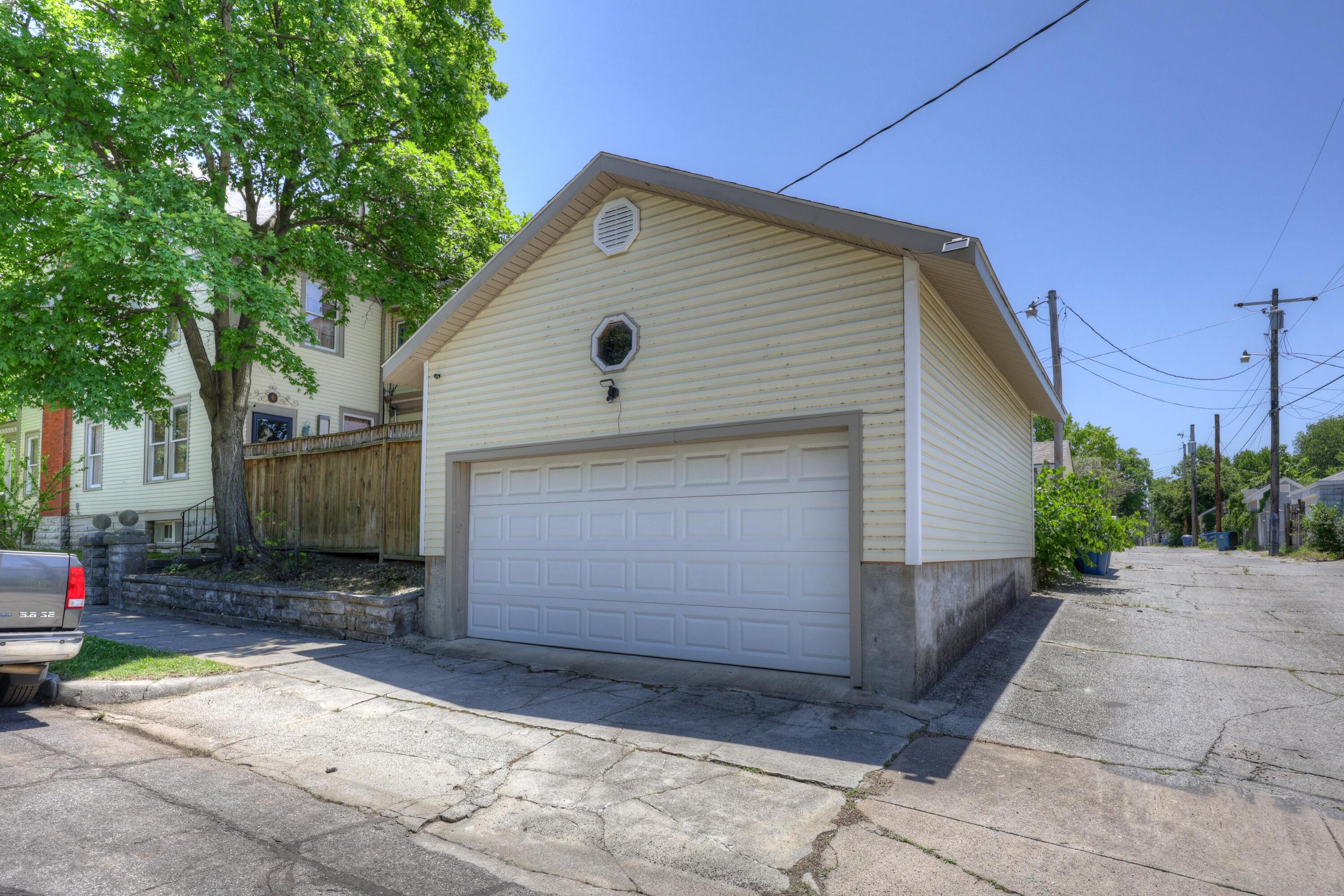 102 South Moffet Avenue Property Photo 74