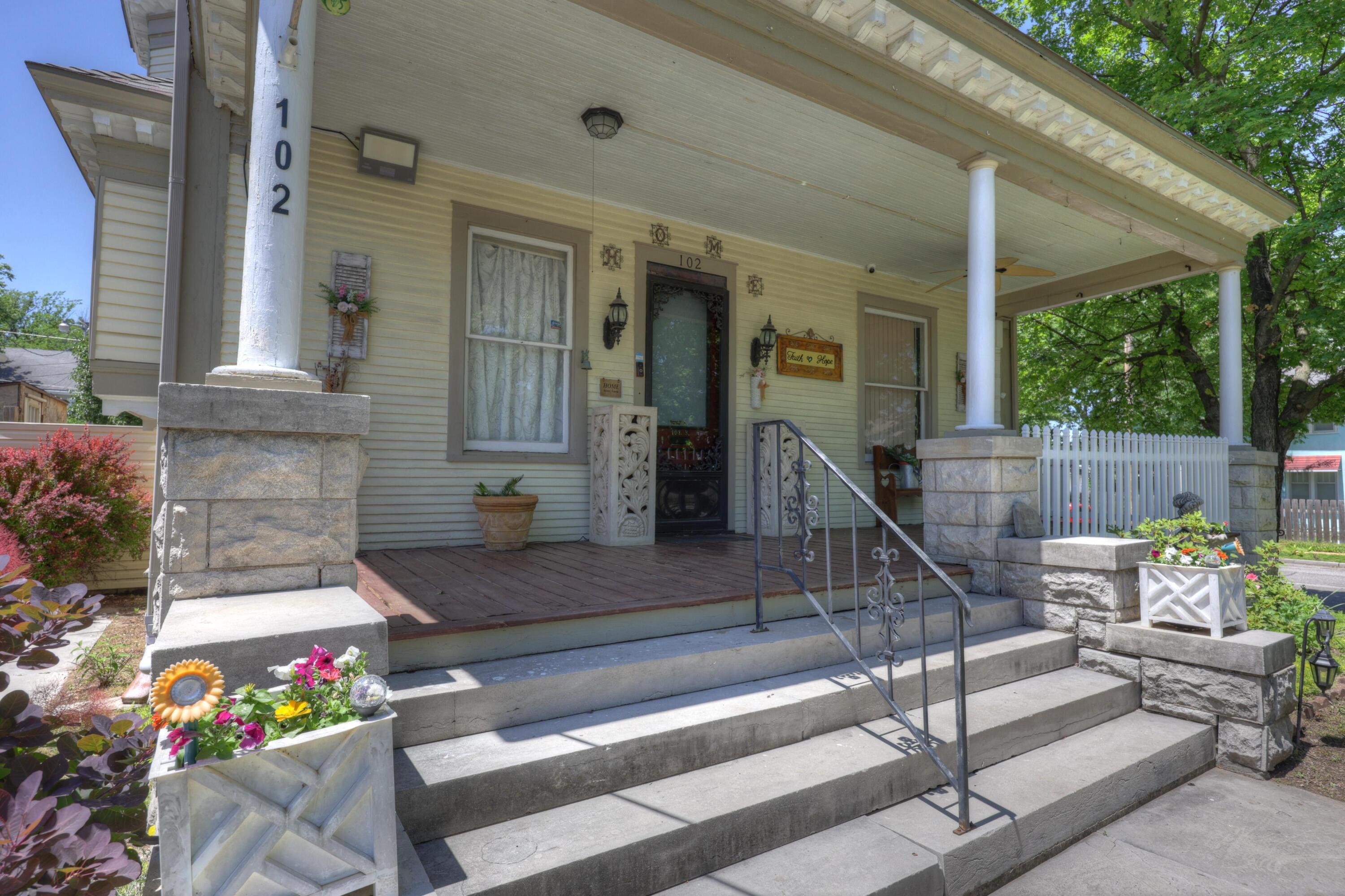 102 South Moffet Avenue Property Photo 75