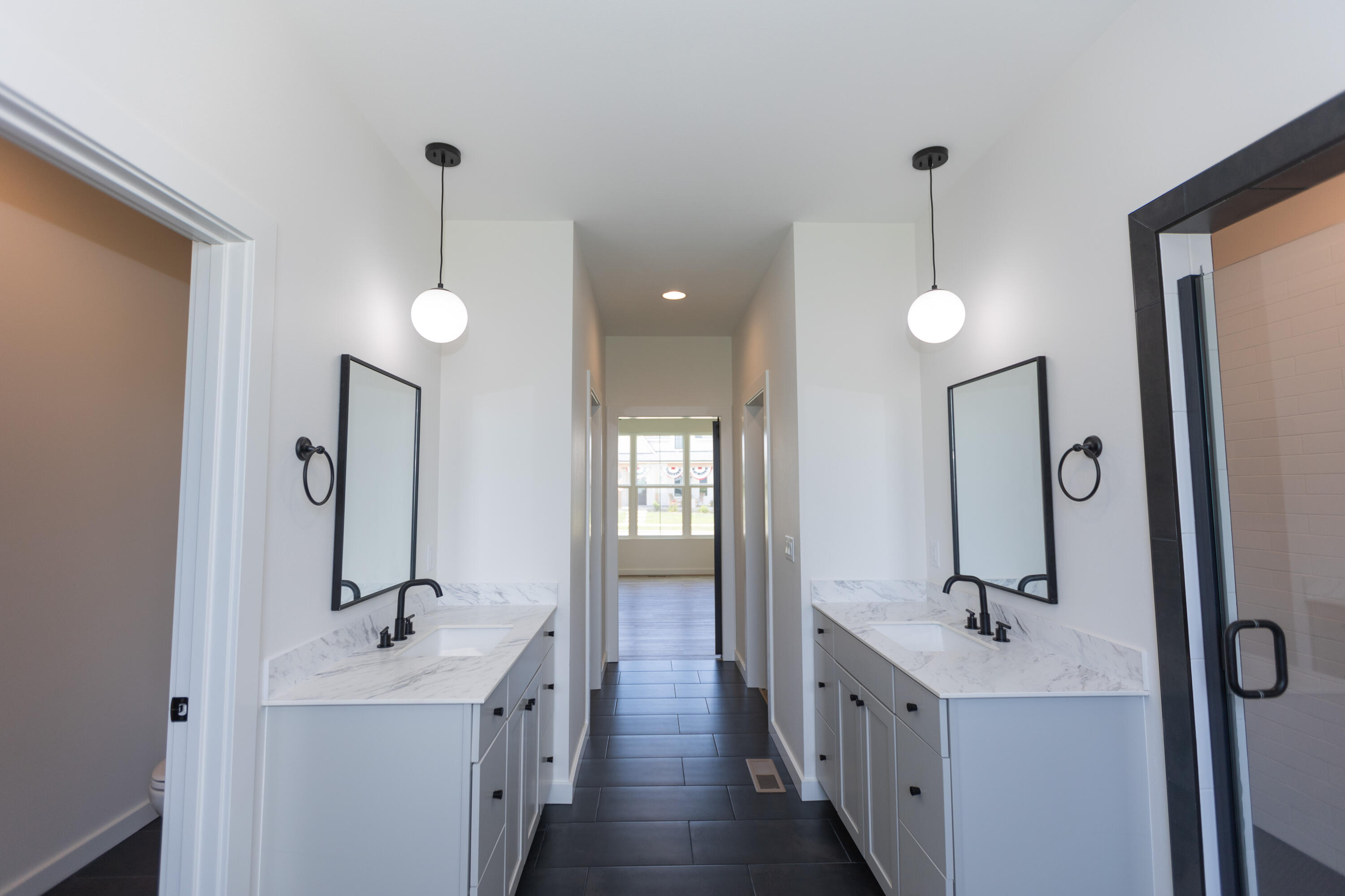 970 East Valley Trail Drive Property Photo 15