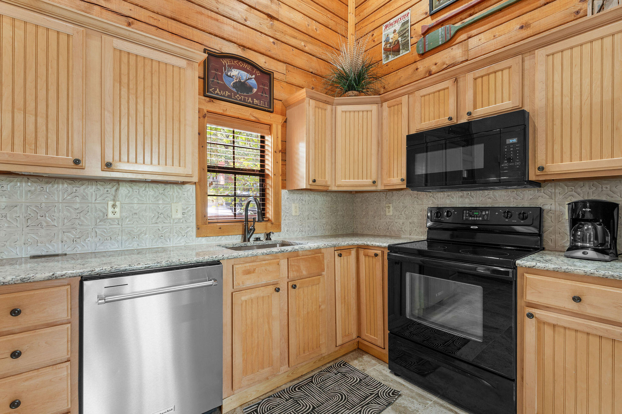 132 Rock Candy Lane Property Photo 8