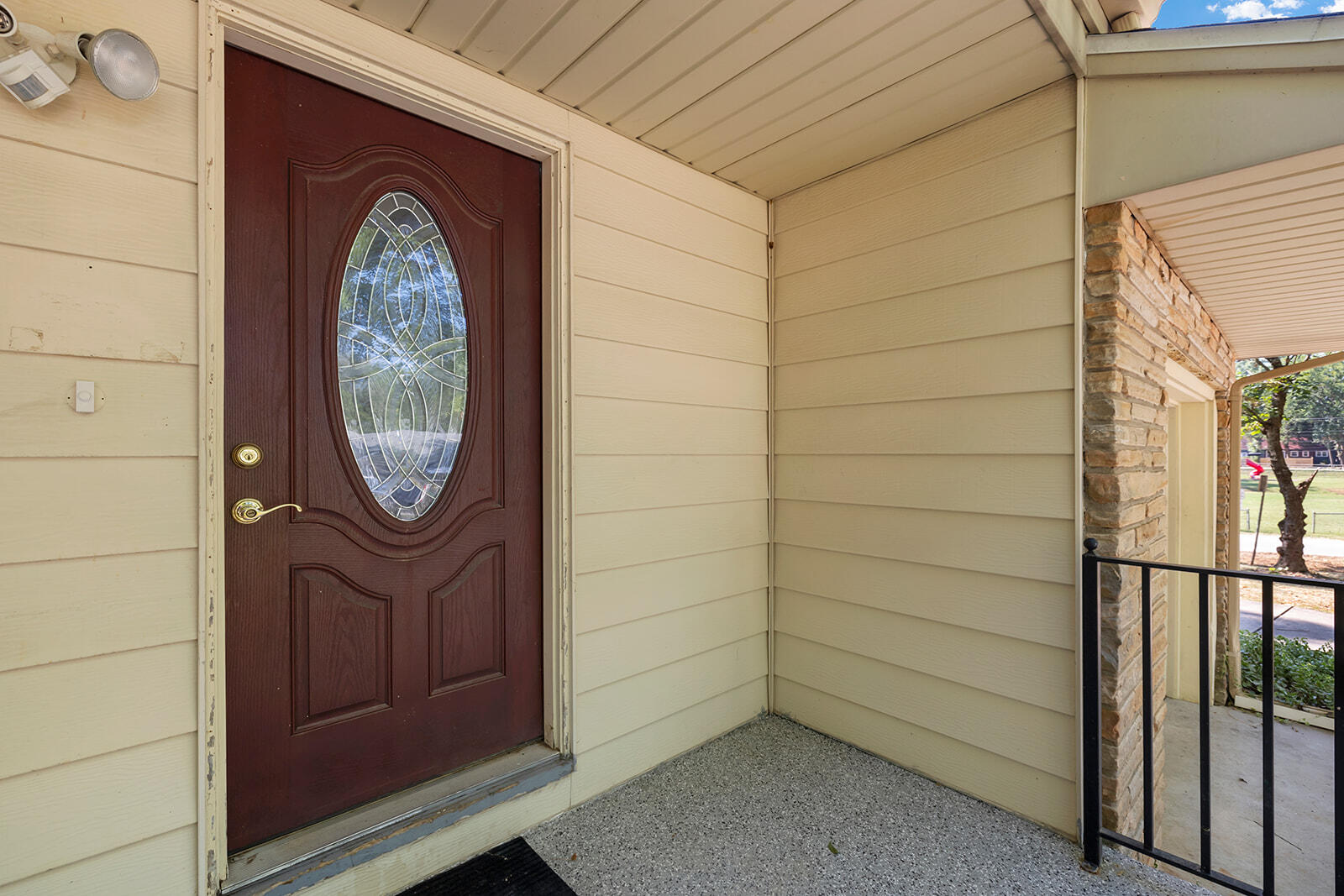 2128 South Glendale Avenue Property Photo 5