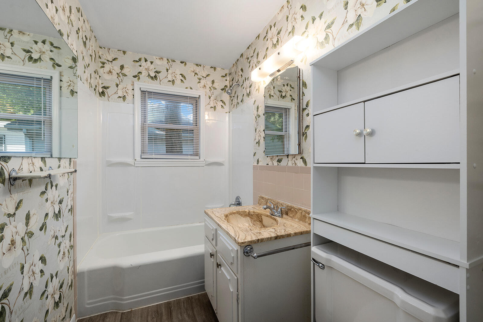 2128 South Glendale Avenue Property Photo 17