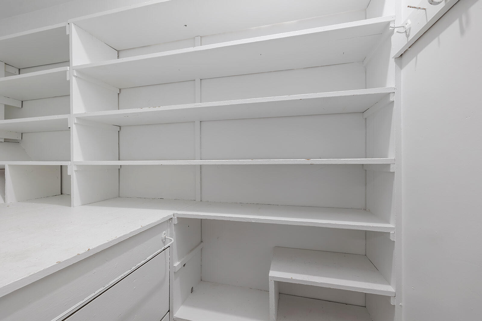 2128 South Glendale Avenue Property Photo 24