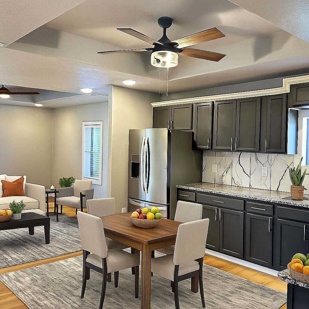 109 North Maple Street Property Photo 2