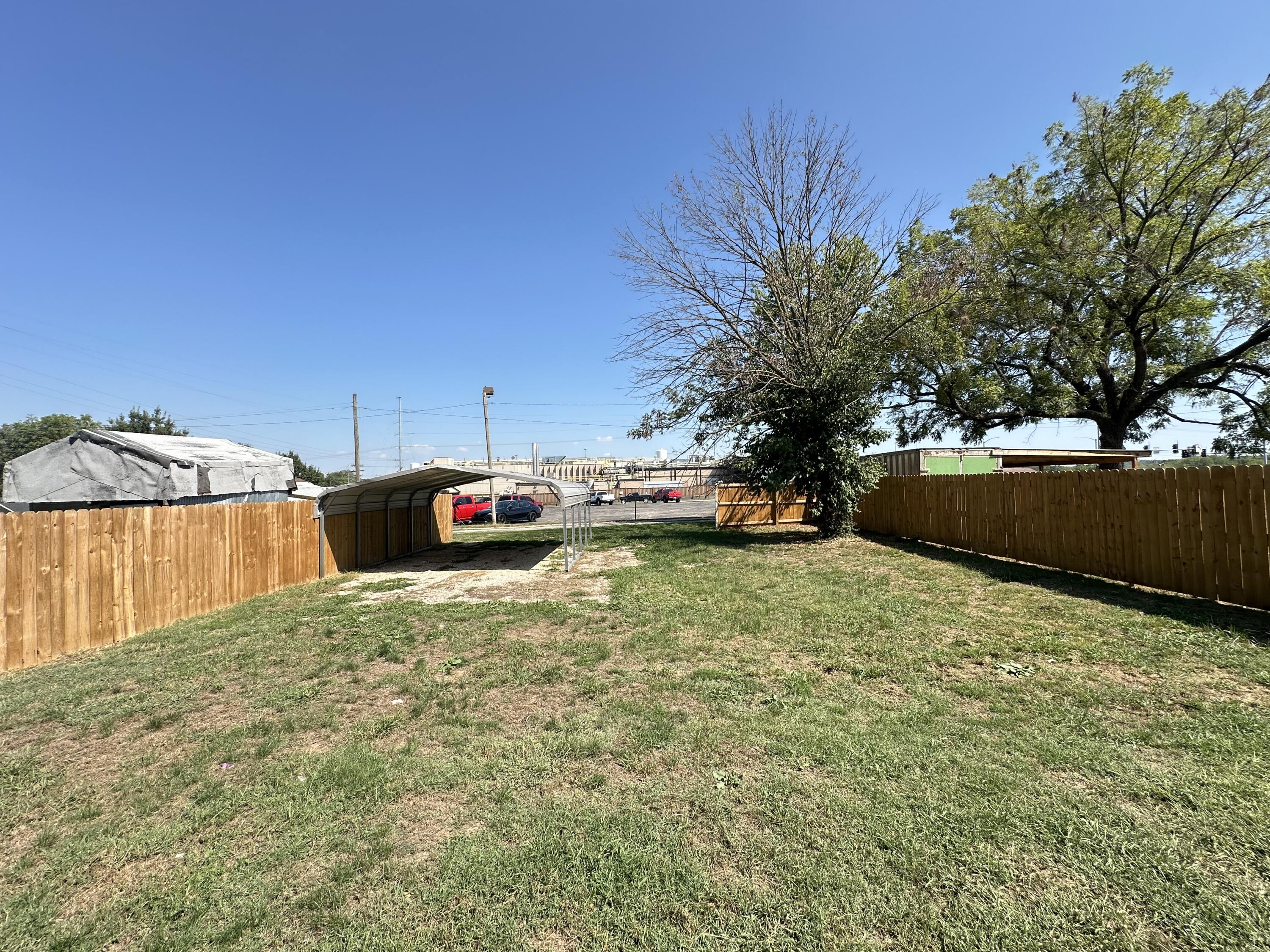 109 North Maple Street Property Photo 20