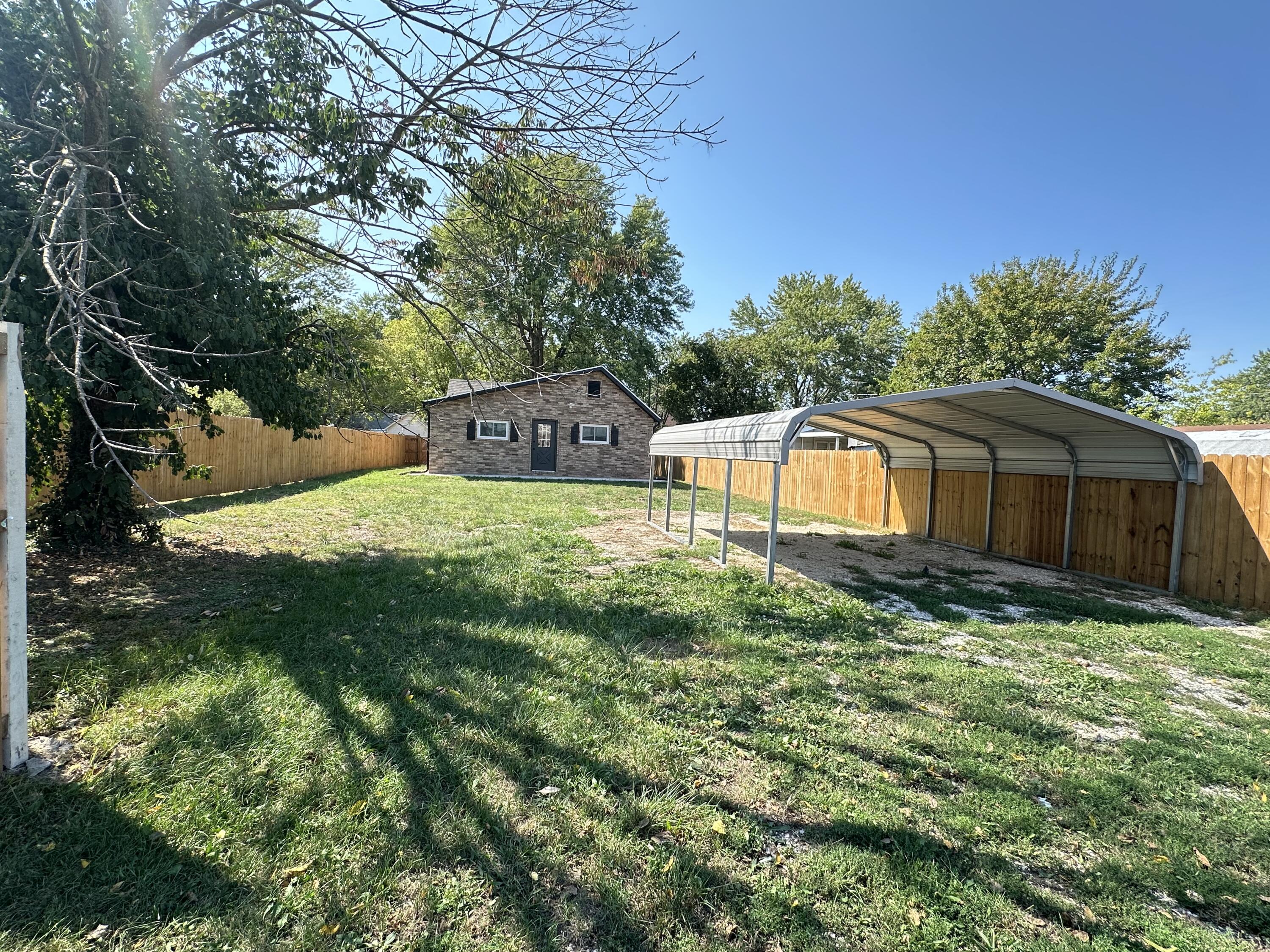 109 North Maple Street Property Photo 23