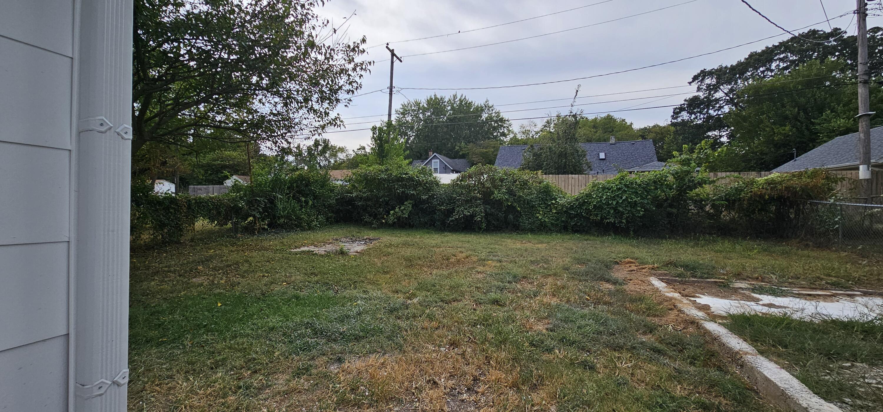 2031 North Fremont Avenue Property Photo 12