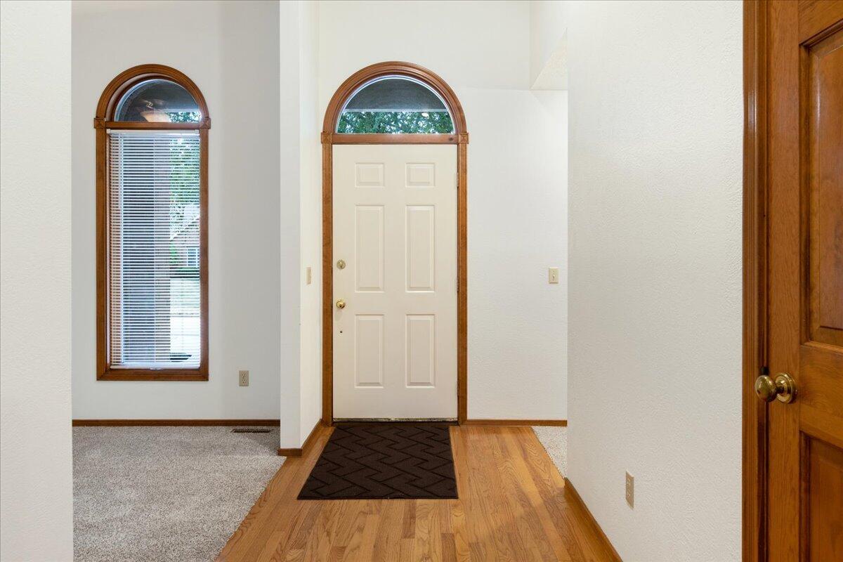 2179 East Richmond Street Property Photo 3