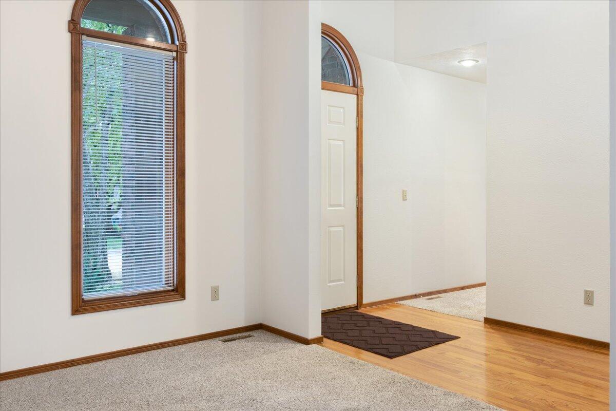 2179 East Richmond Street Property Photo 4