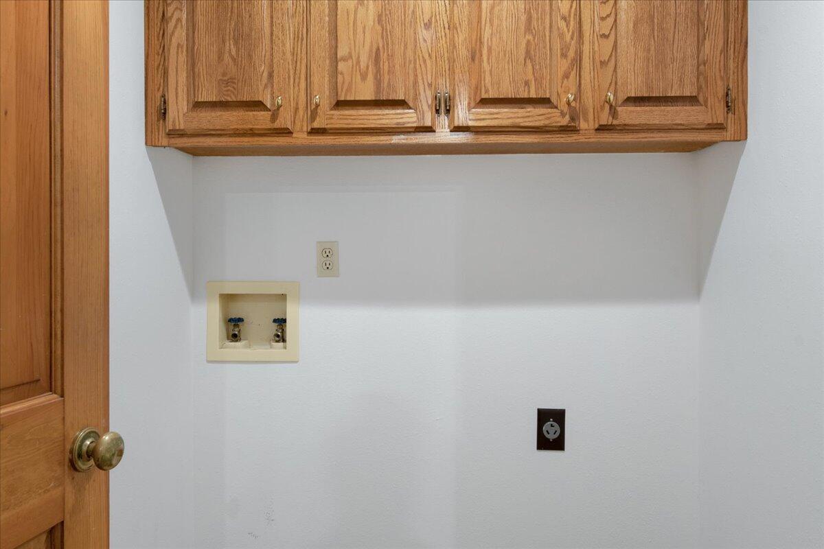 2179 East Richmond Street Property Photo 16