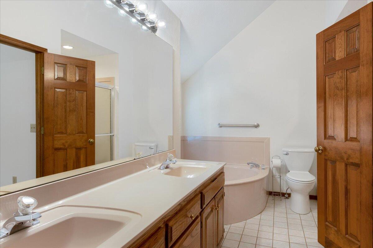 2179 East Richmond Street Property Photo 22