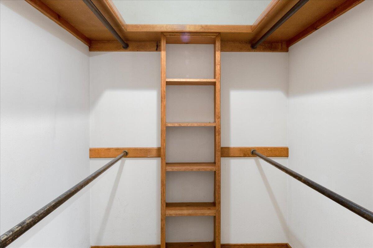 2179 East Richmond Street Property Photo 24