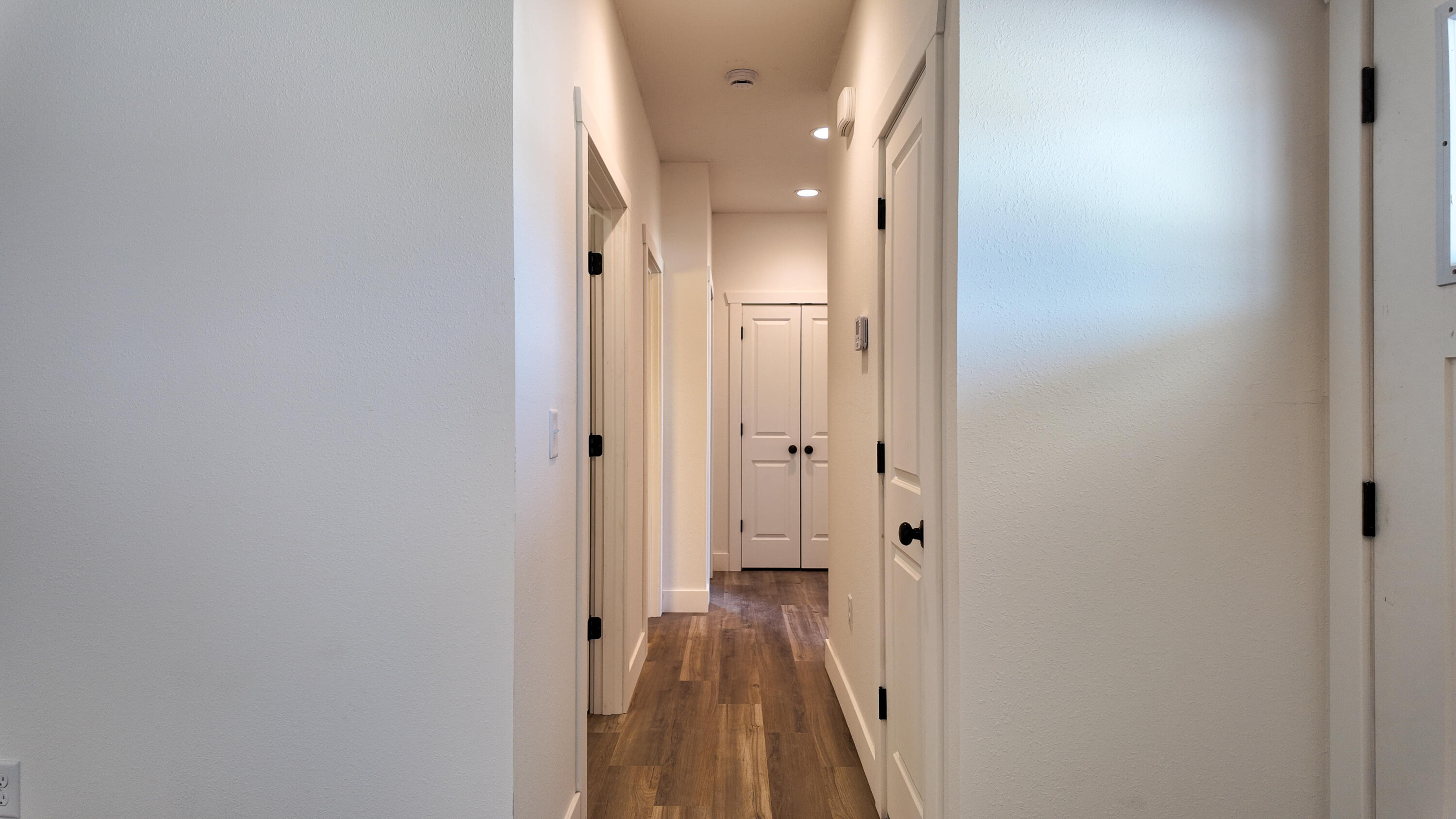 720 East Vivian Street Property Photo 5