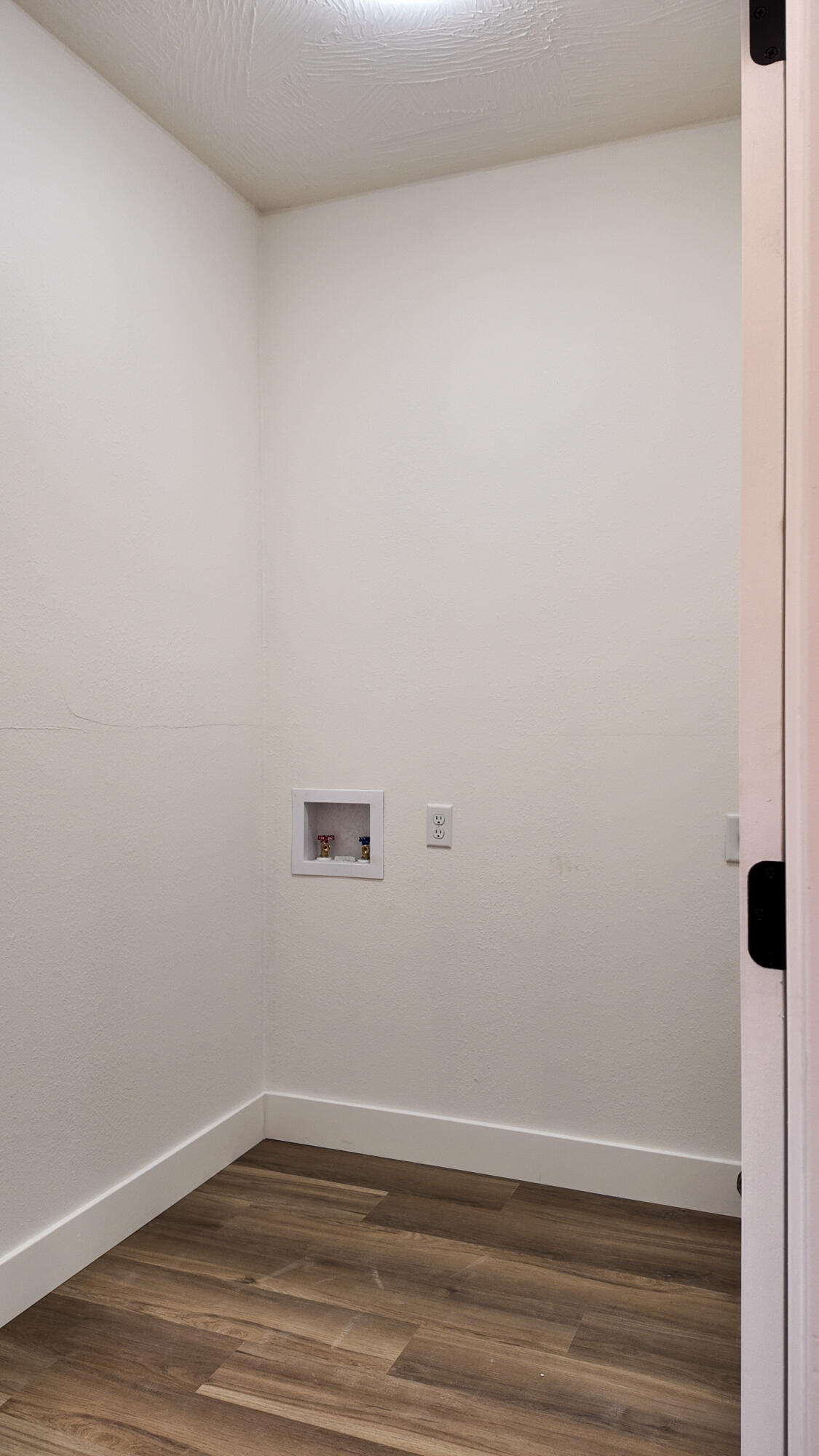 720 East Vivian Street Property Photo 7