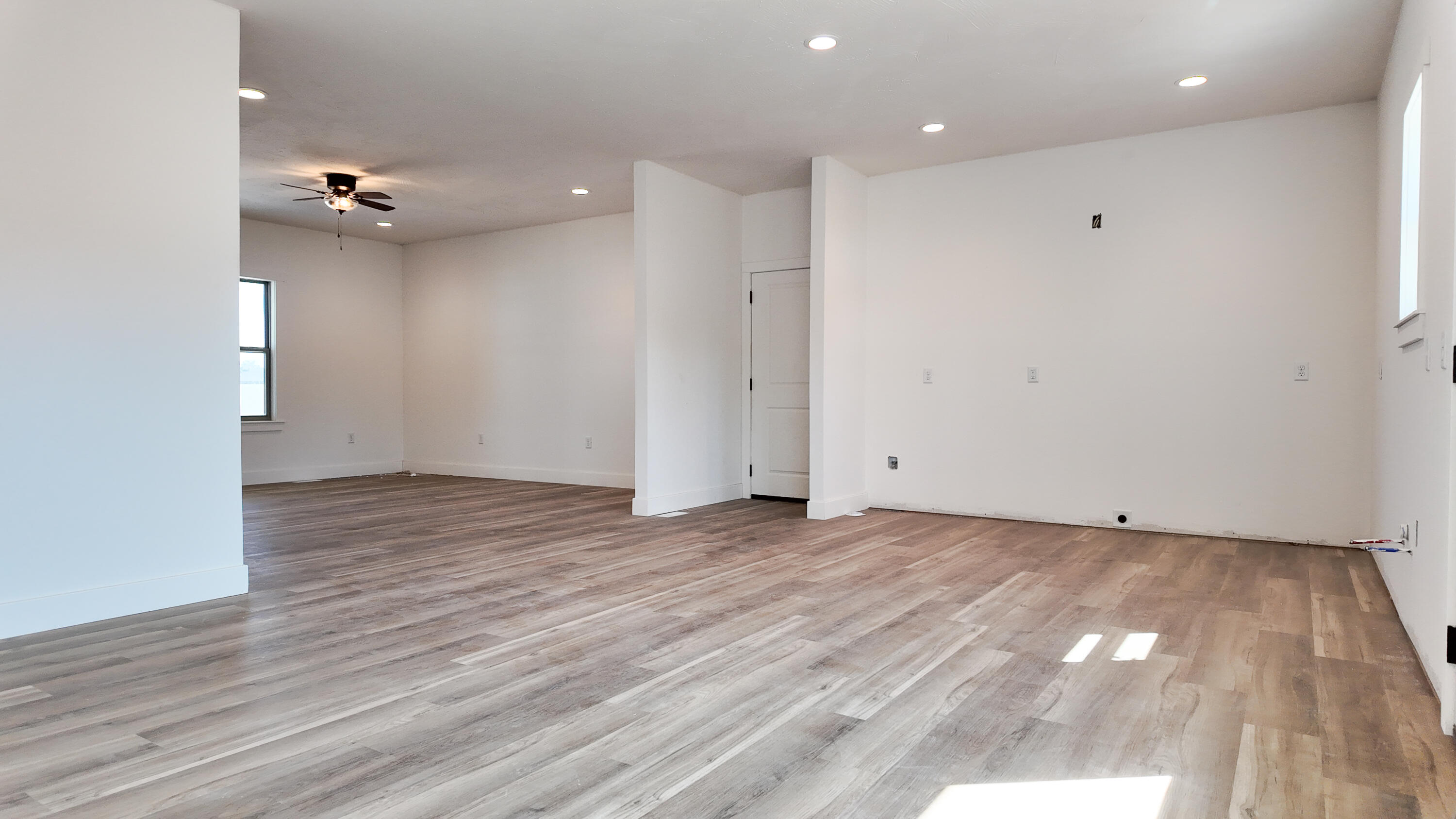 720 East Vivian Street Property Photo 24