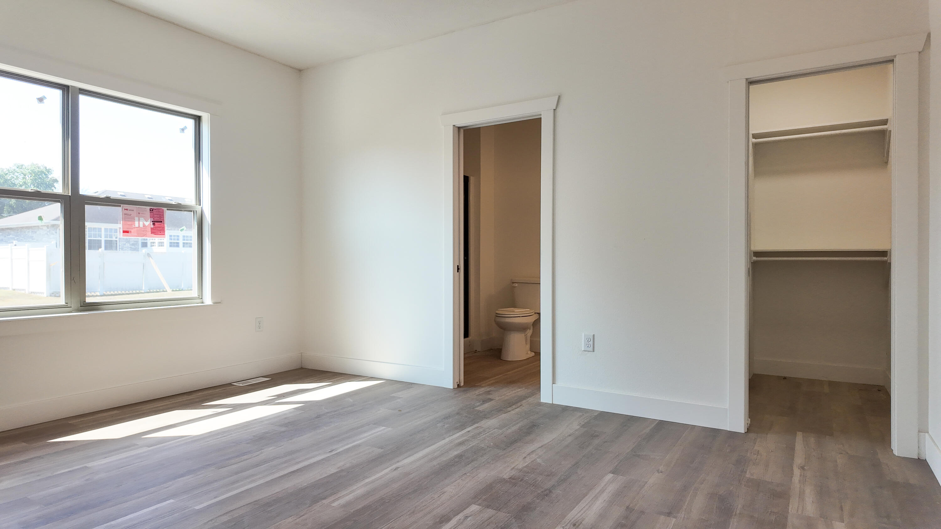 720 East Vivian Street Property Photo 27