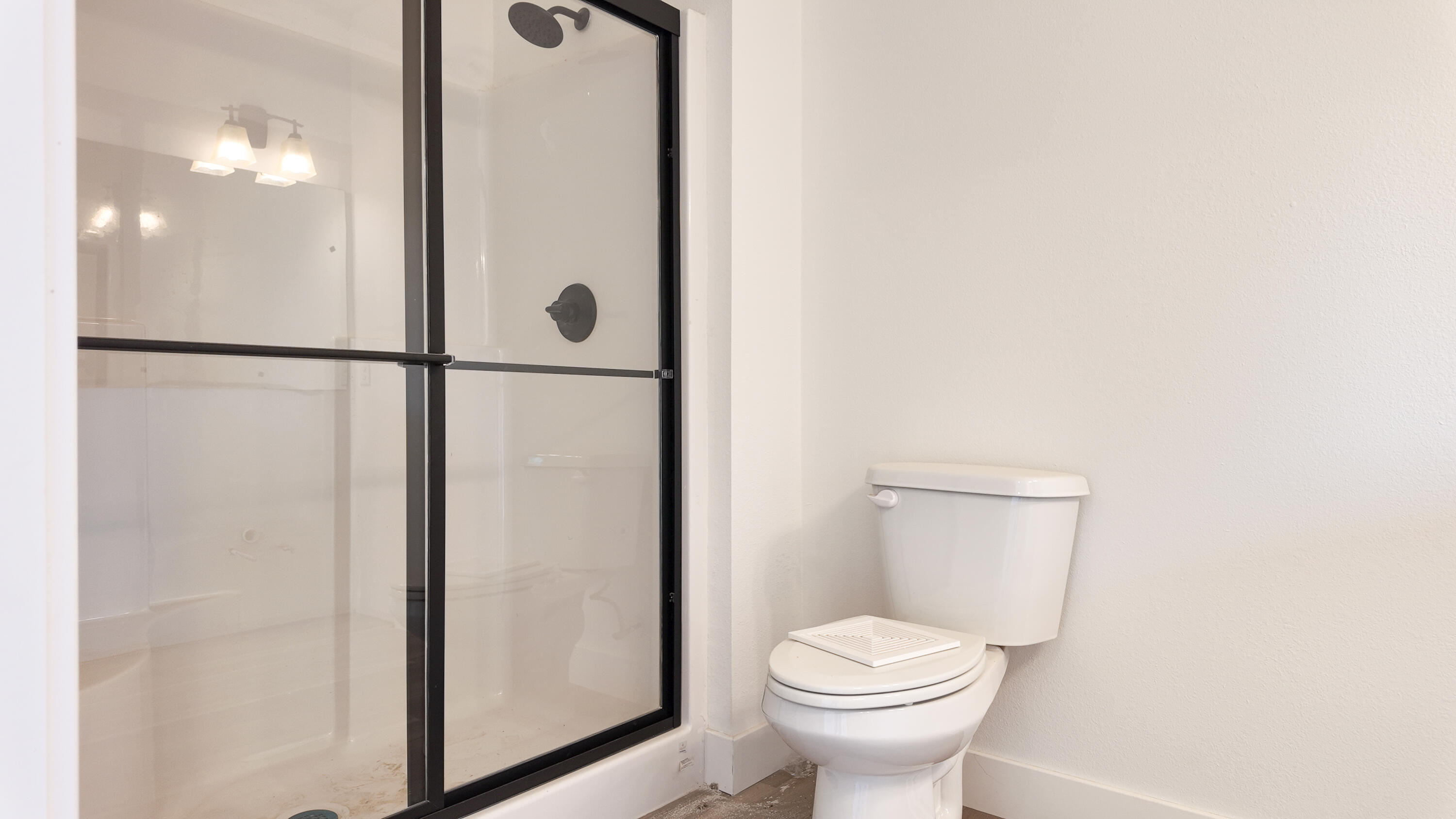 720 East Vivian Street Property Photo 32