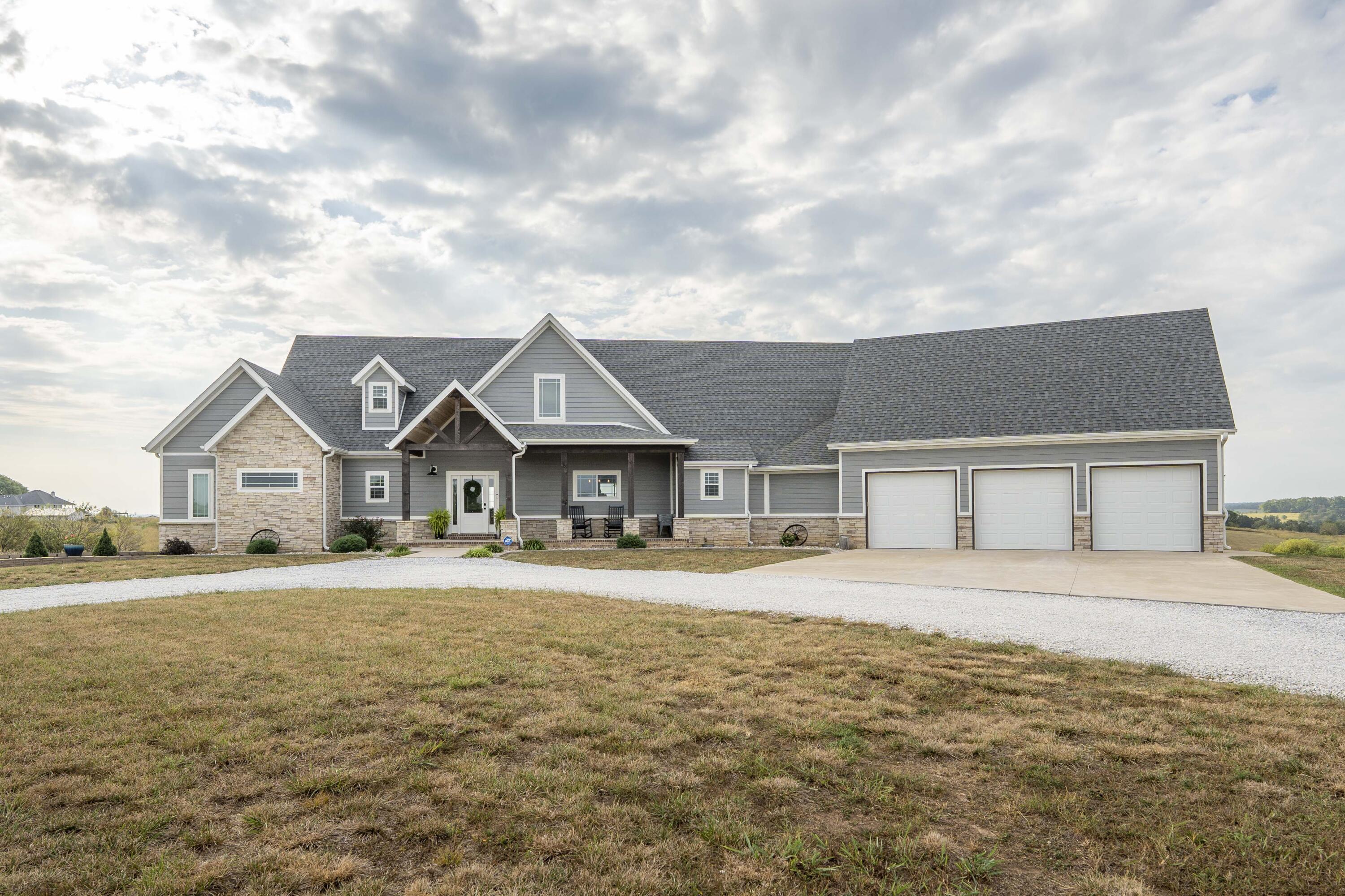 292 Woodman Lane Property Photo 1