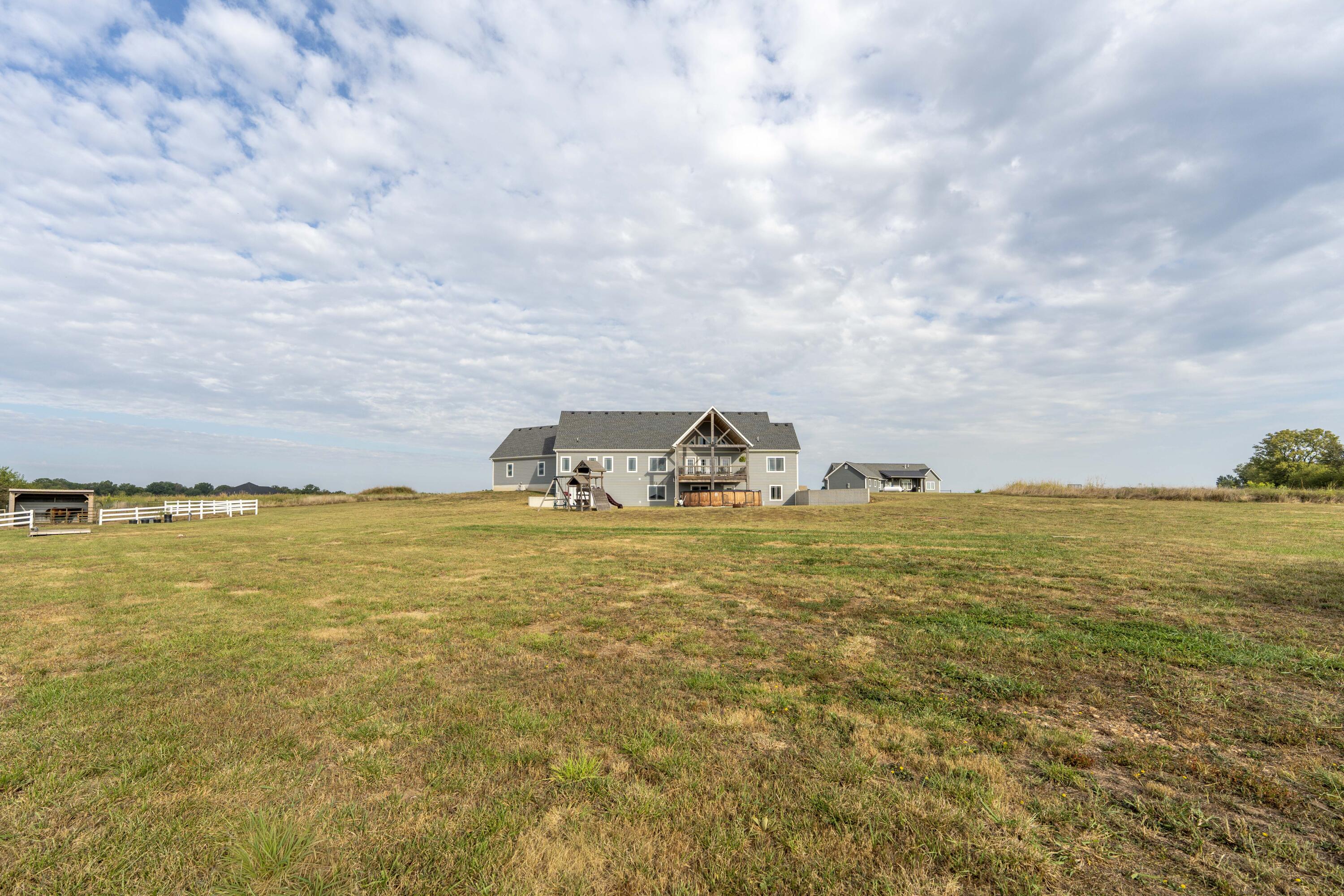 292 Woodman Lane Property Photo 2