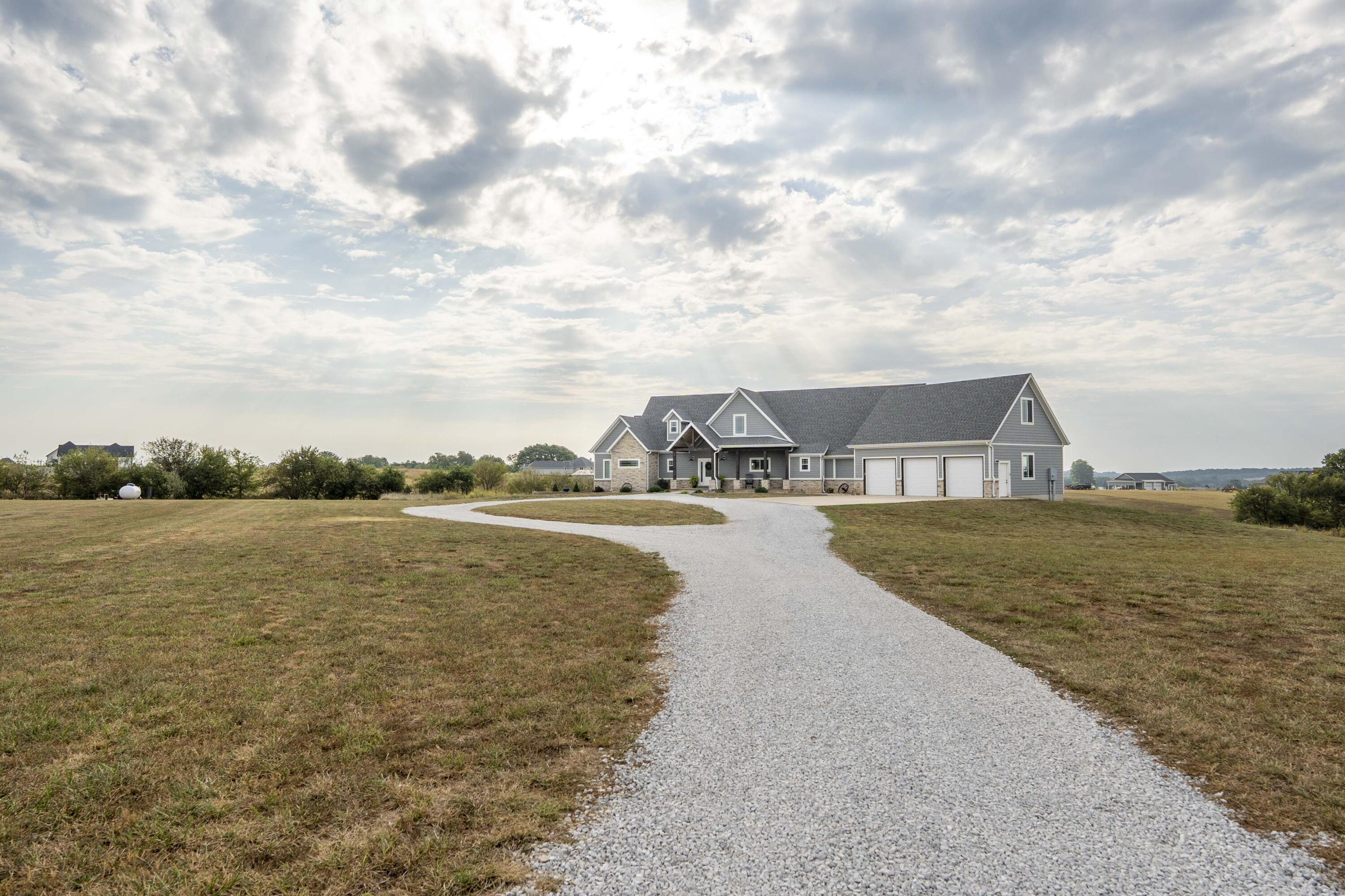 292 Woodman Lane Property Photo 3