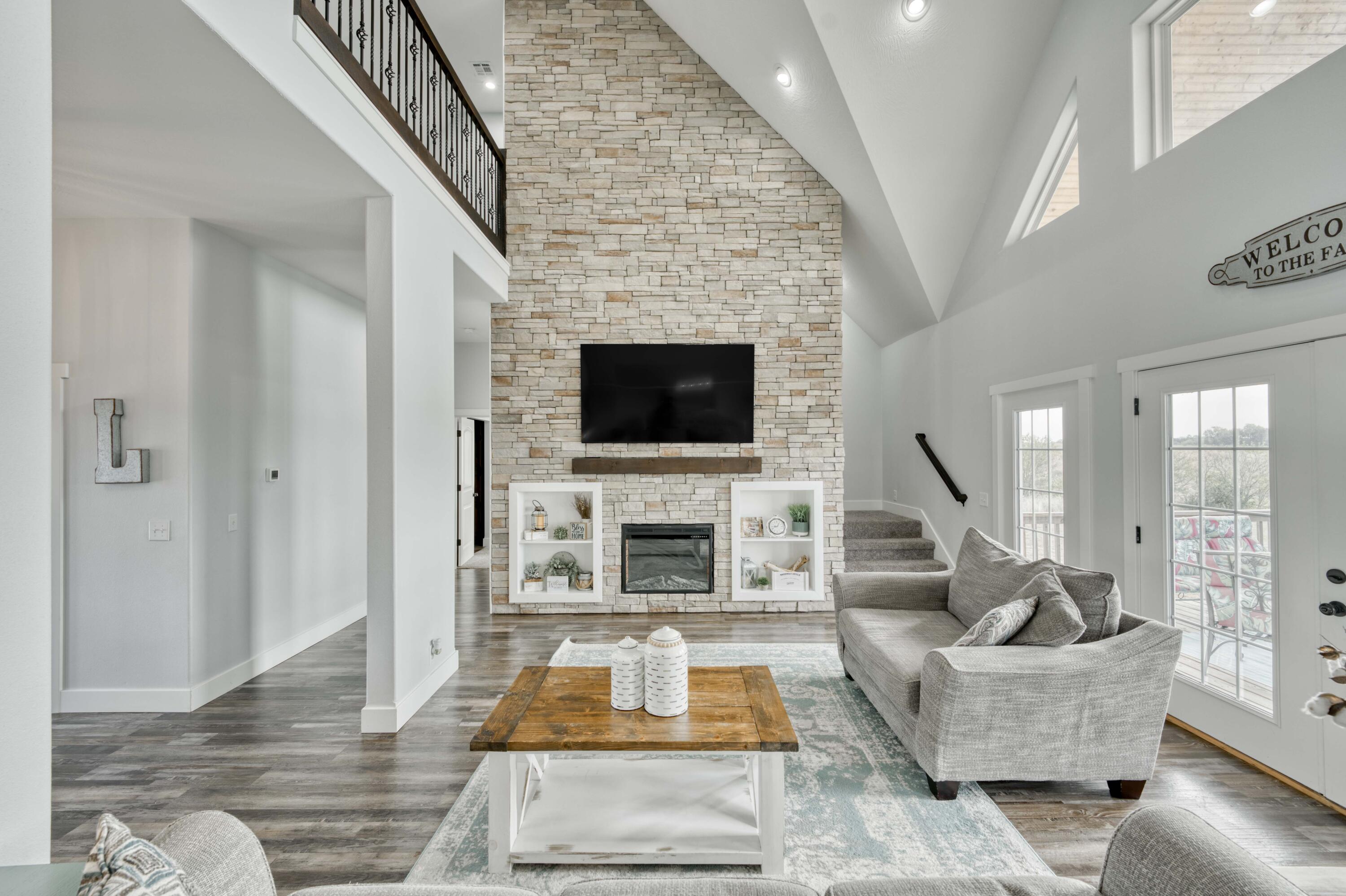 292 Woodman Lane Property Photo 13