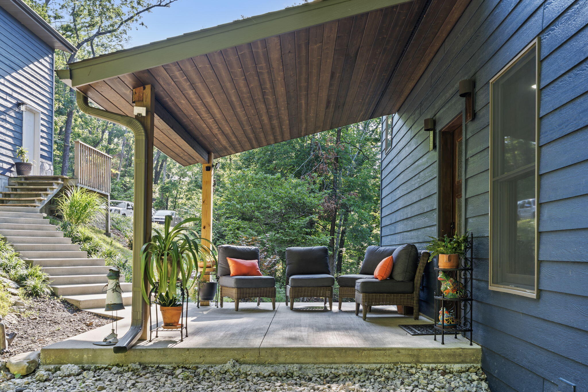 28 Irish Hills Boulevard Property Photo 7