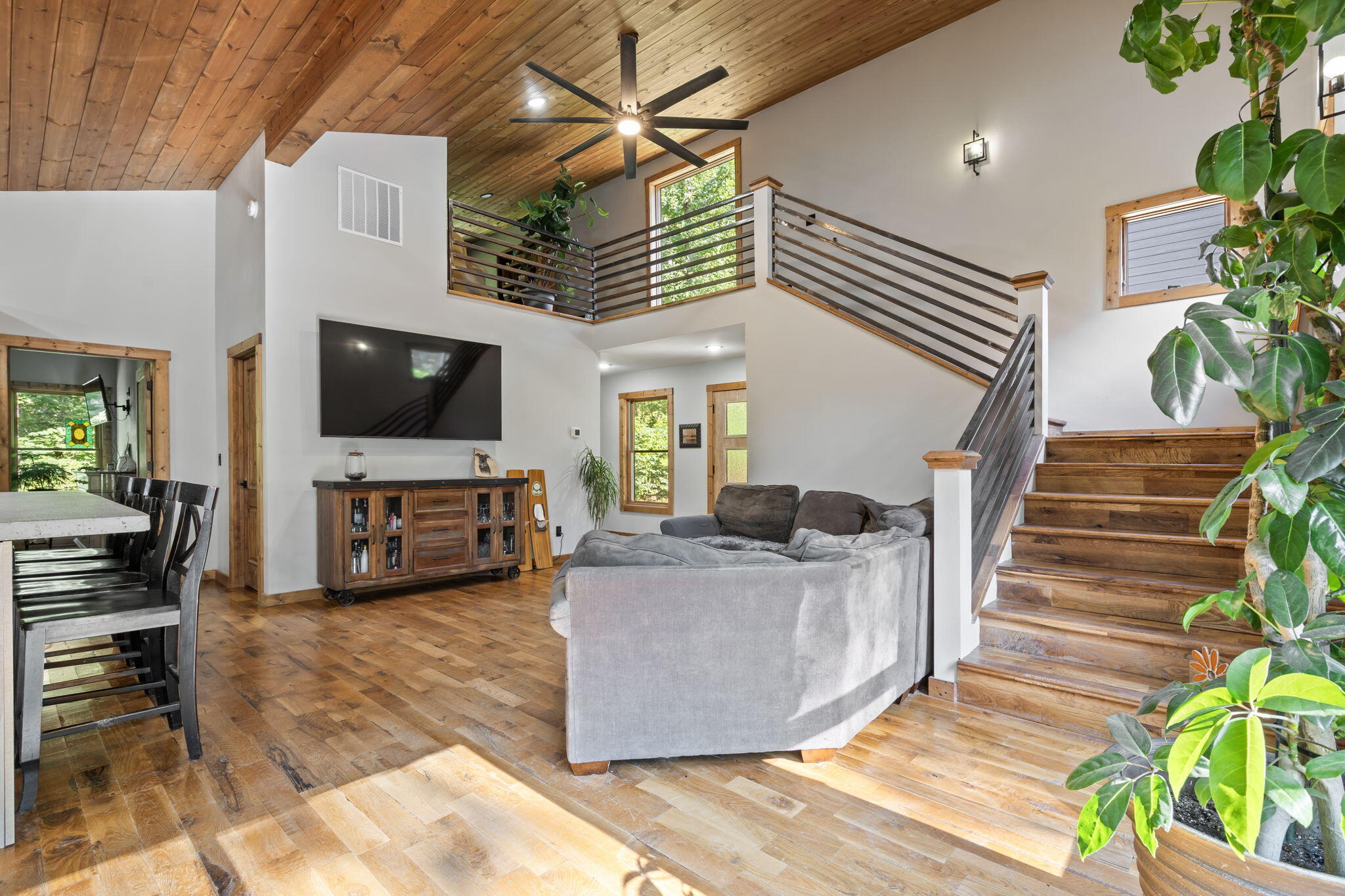 28 Irish Hills Boulevard Property Photo 16