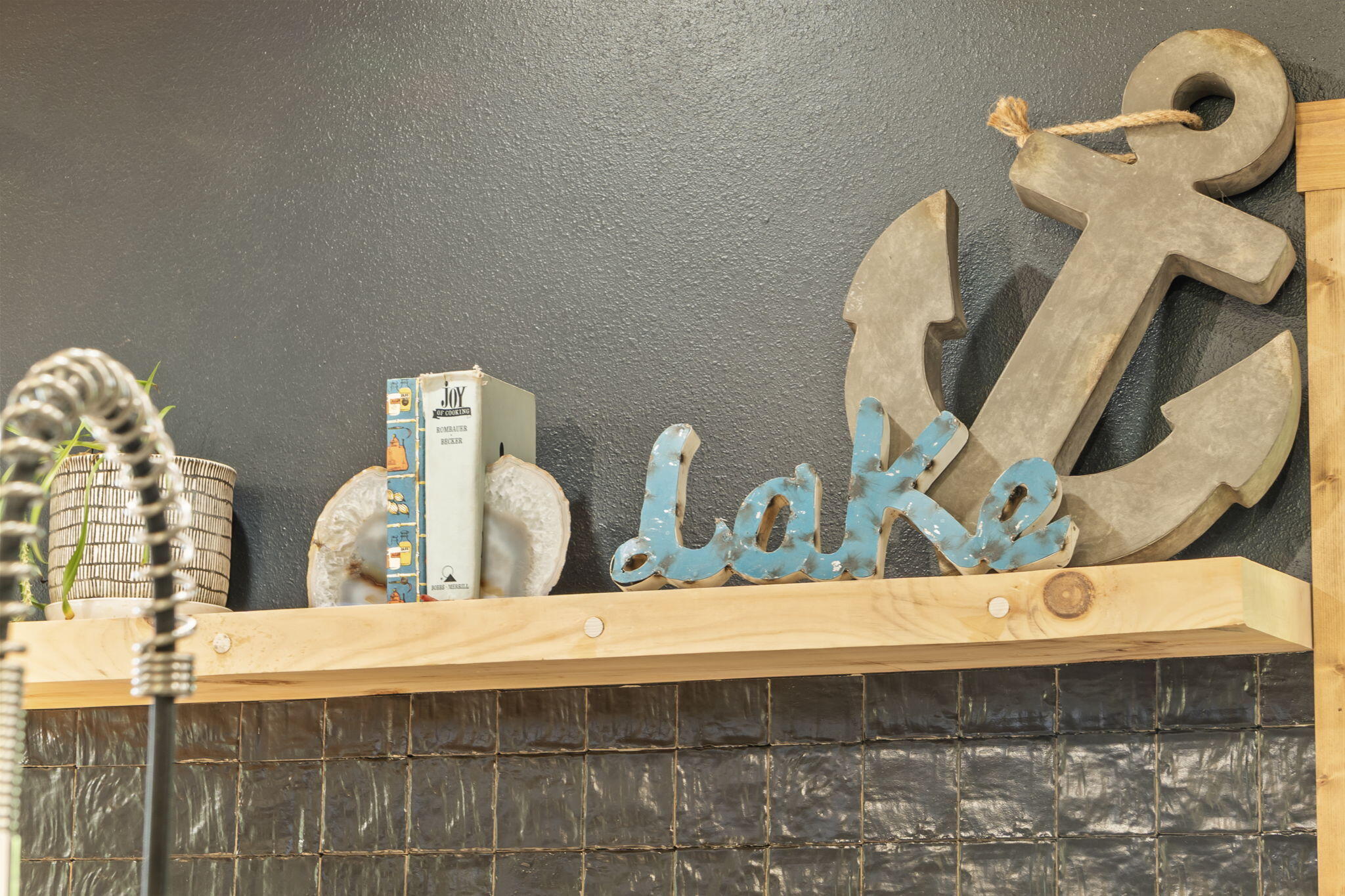 28 Irish Hills Boulevard Property Photo 32