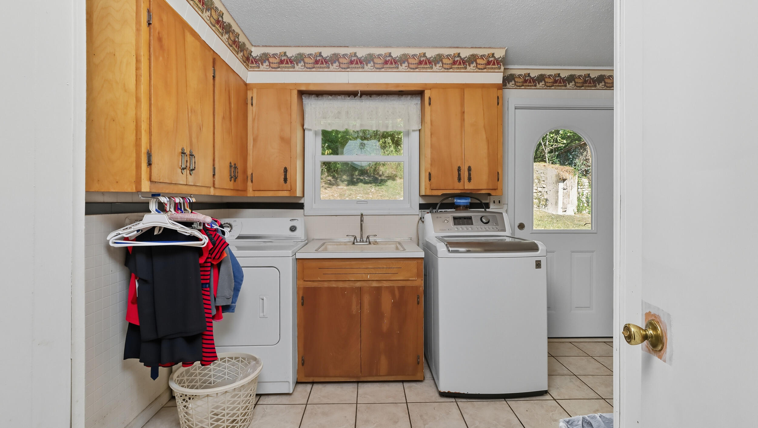 1211 County Road 316 Property Photo 17