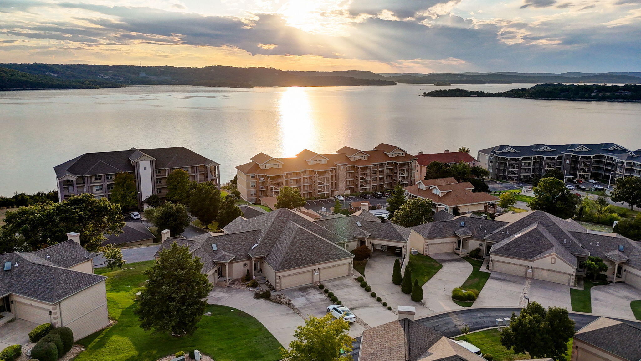 122 Villa Drive Property Photo 1