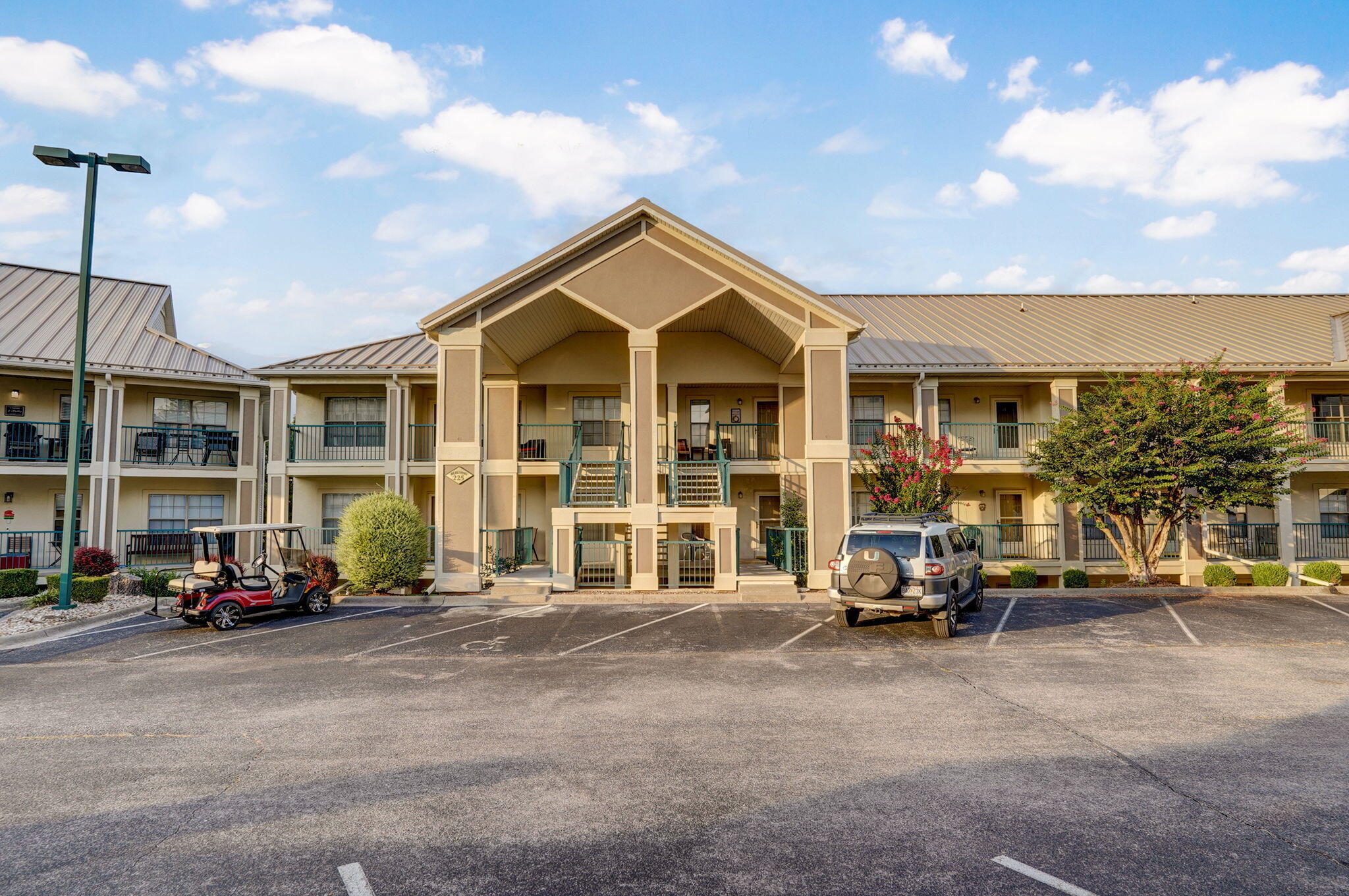 225 Lower Emerald Bay Circle Property Photo 2