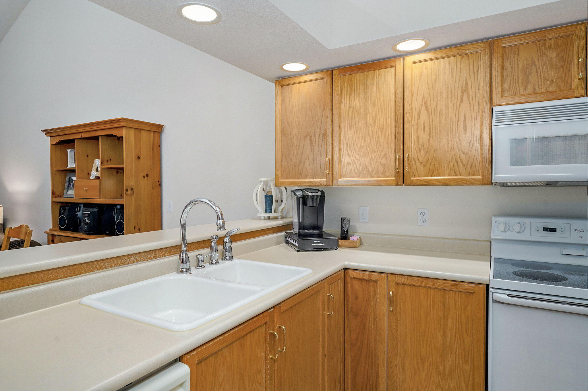 225 Lower Emerald Bay Circle Property Photo 5