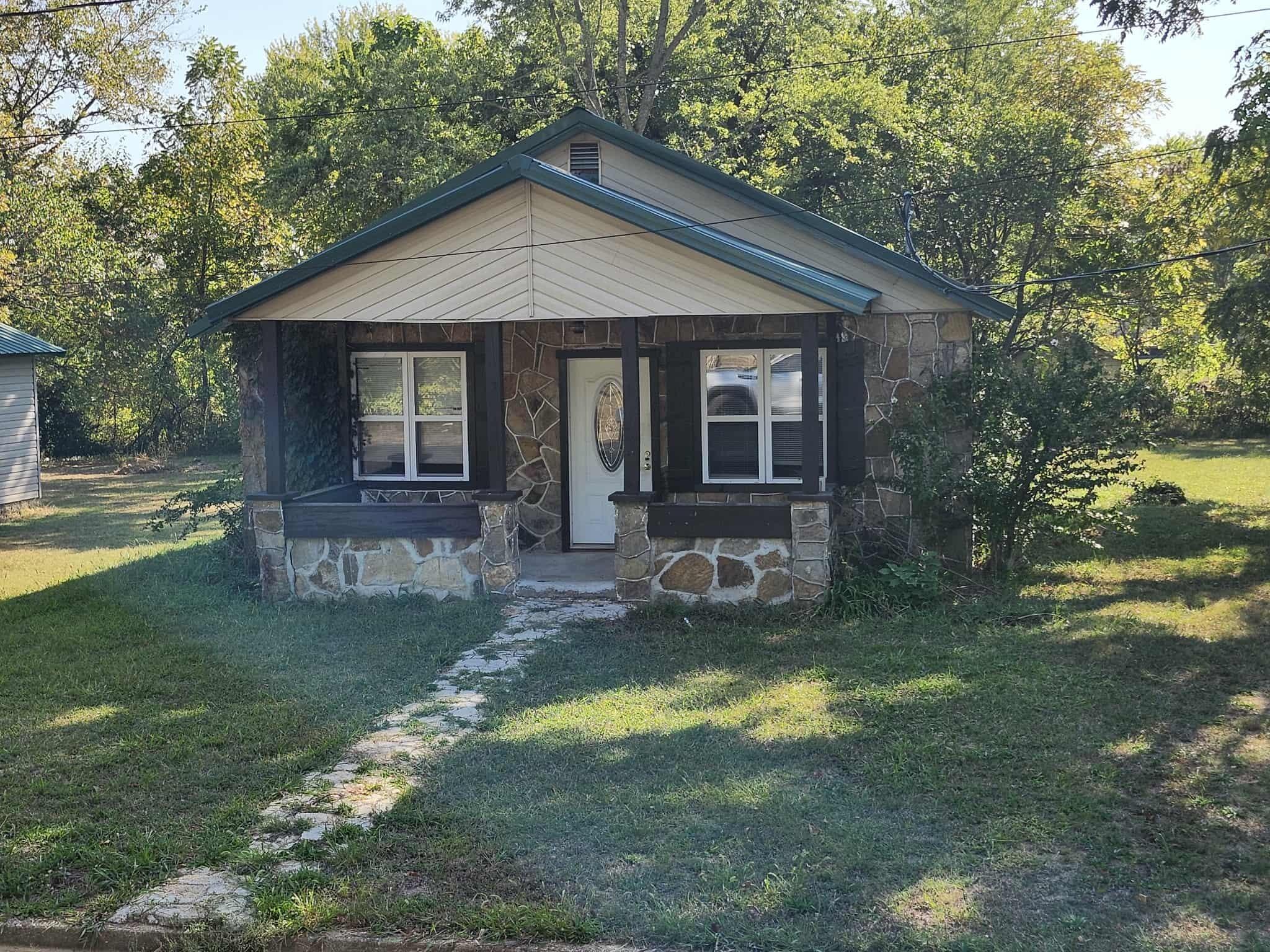 308 South High Property Photo 1