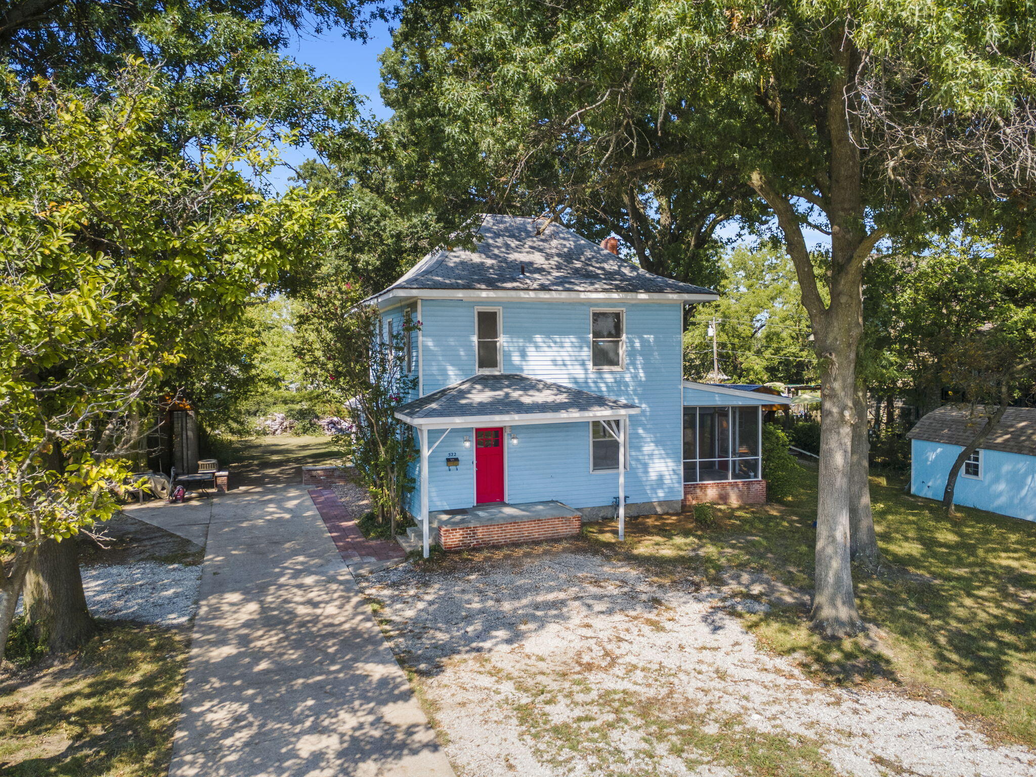 522 South Madison Street Property Photo 4