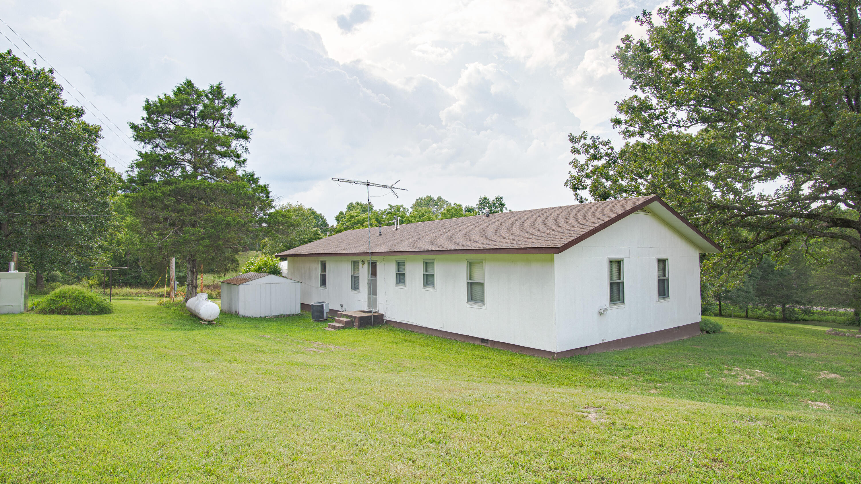 9052 Private Dr 3053 Property Photo 5
