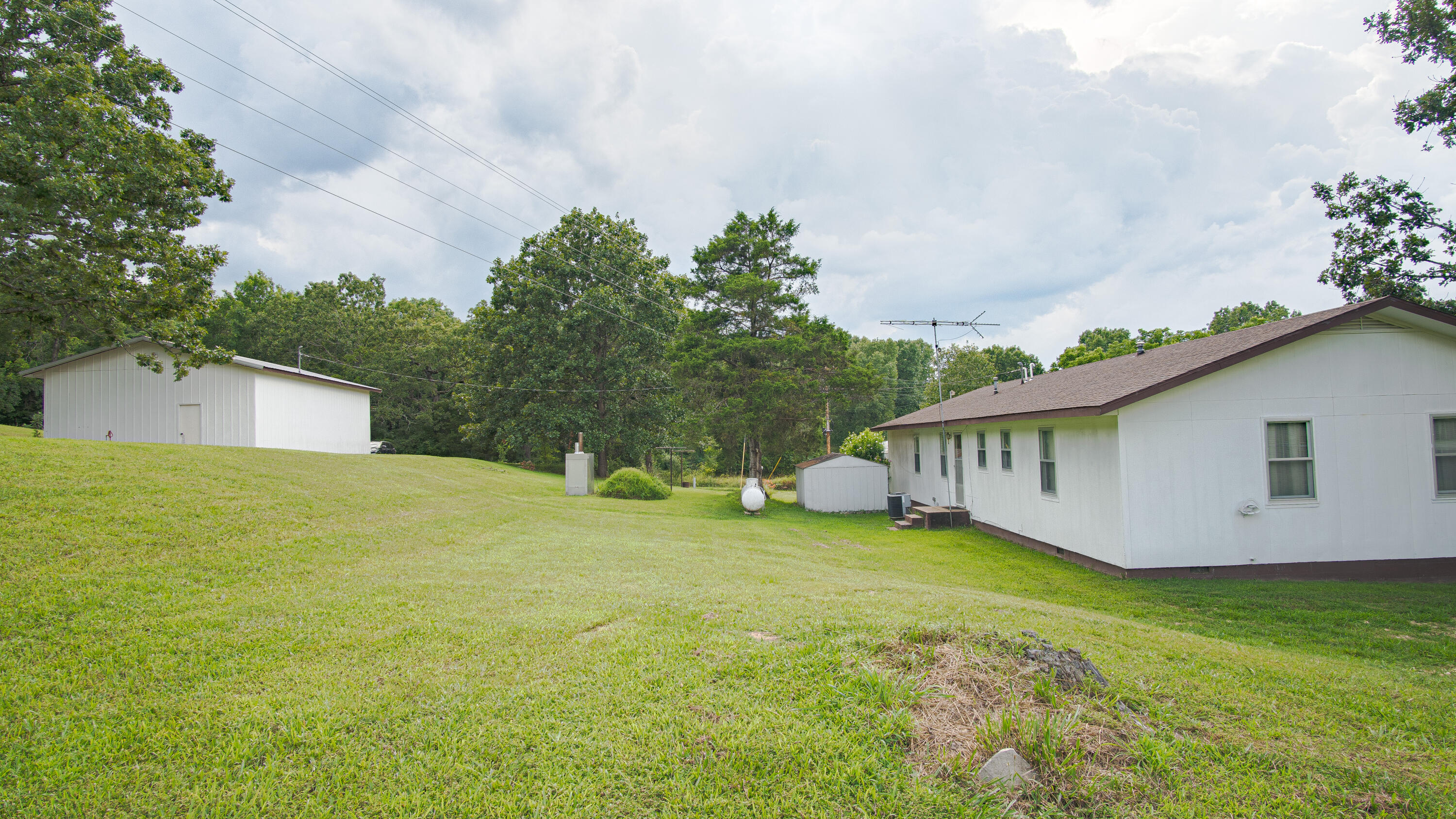 9052 Private Dr 3053 Property Photo 6