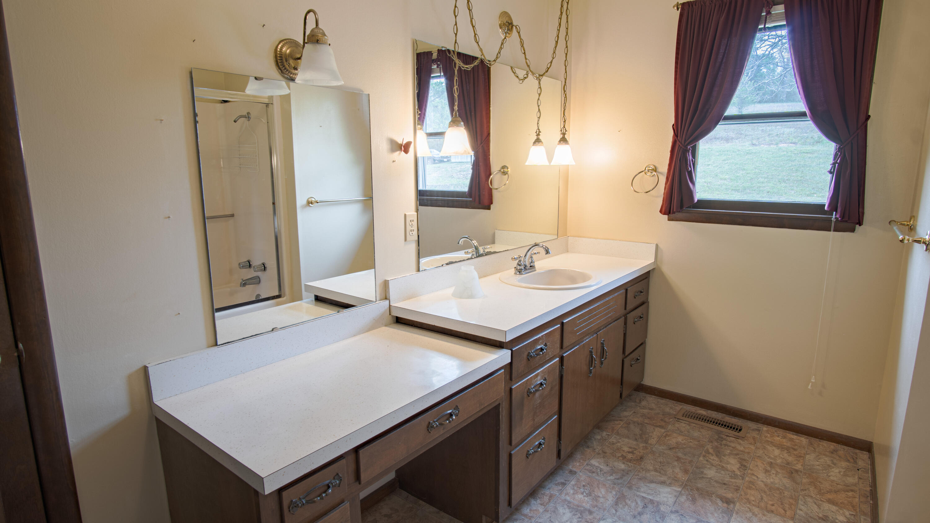 9052 Private Dr 3053 Property Photo 22