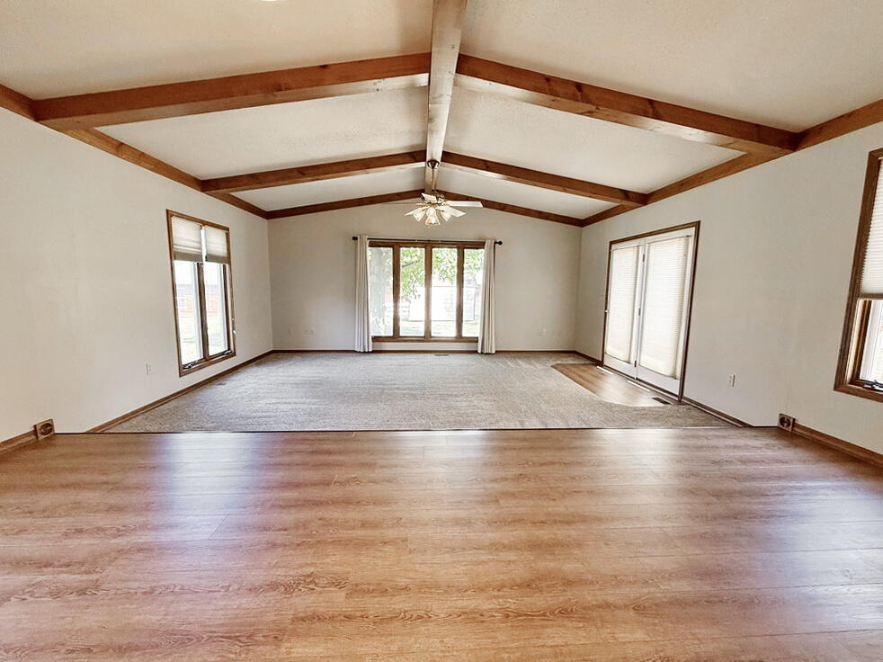 705 Sunset Drive Property Photo 15