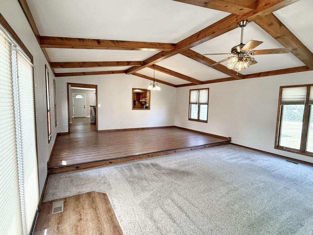 705 Sunset Drive Property Photo 17