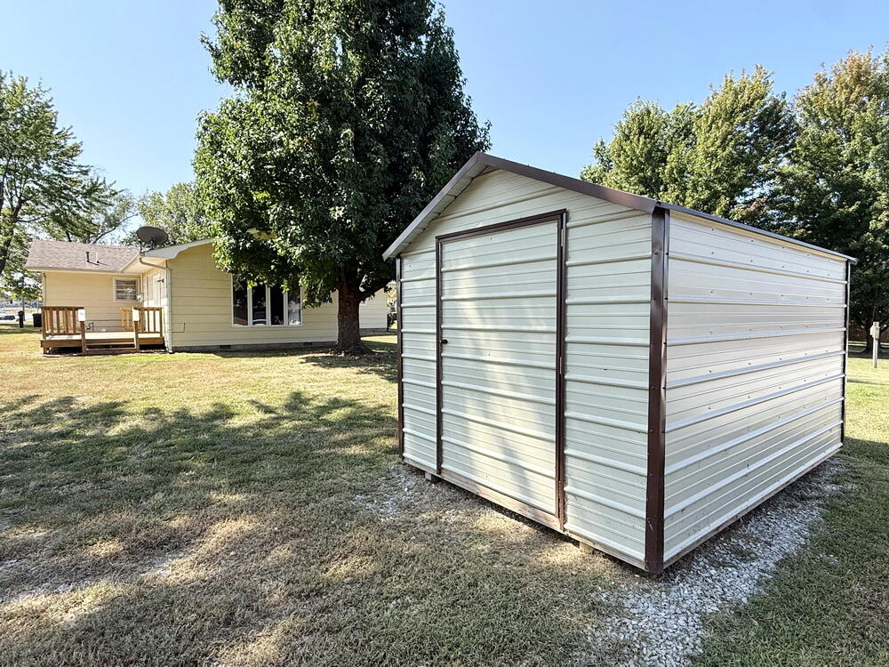 705 Sunset Drive Property Photo 30