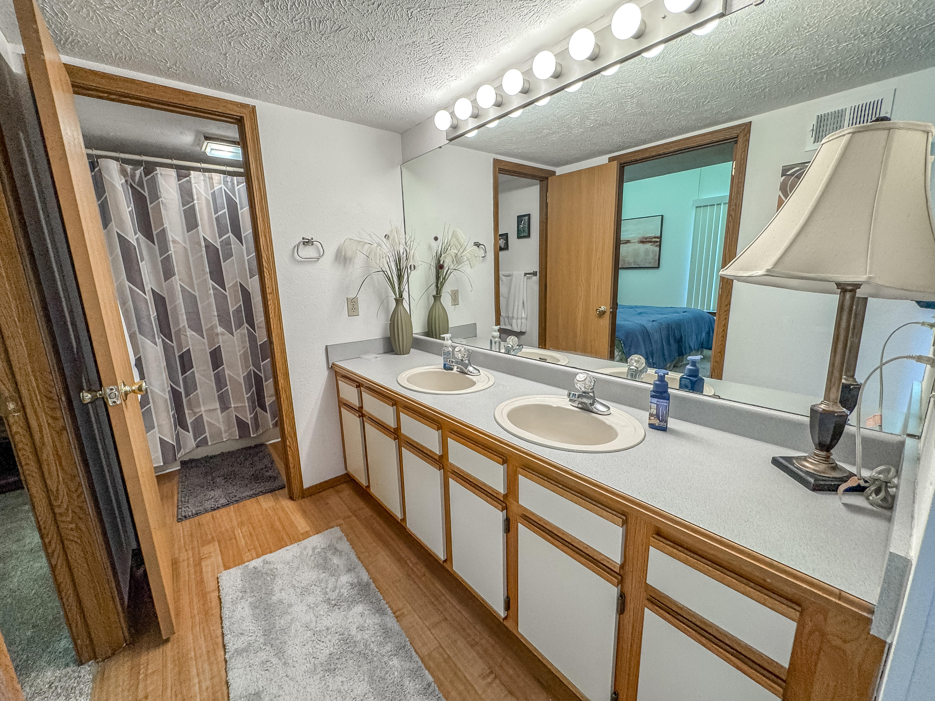 3 Memory Lane Property Photo 4