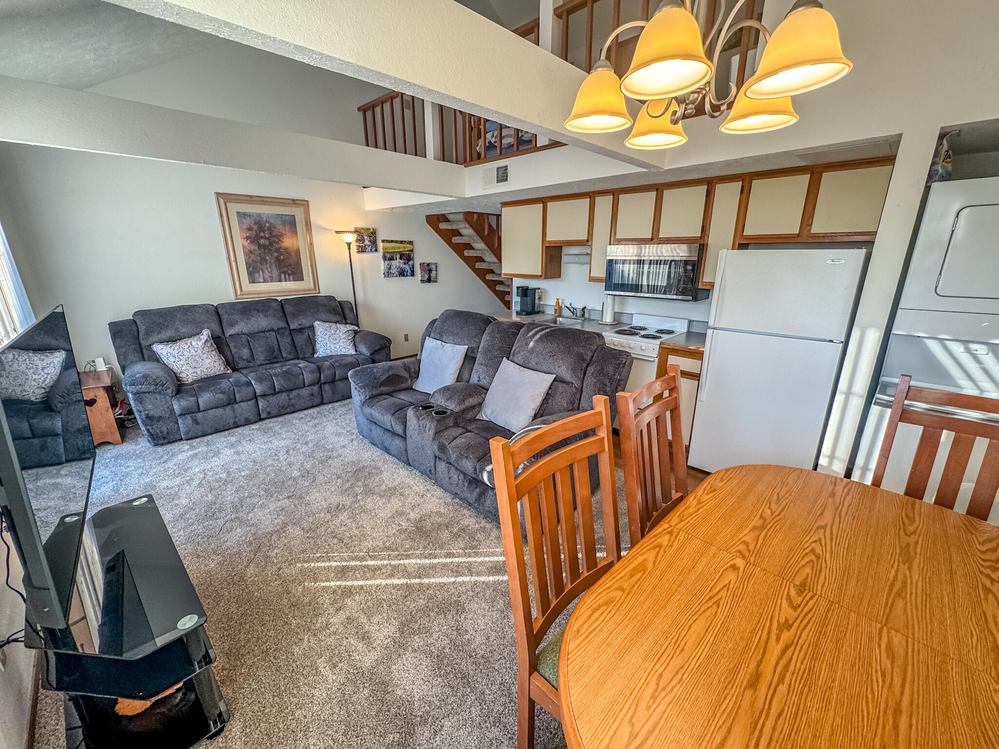 3 Memory Lane Property Photo 8