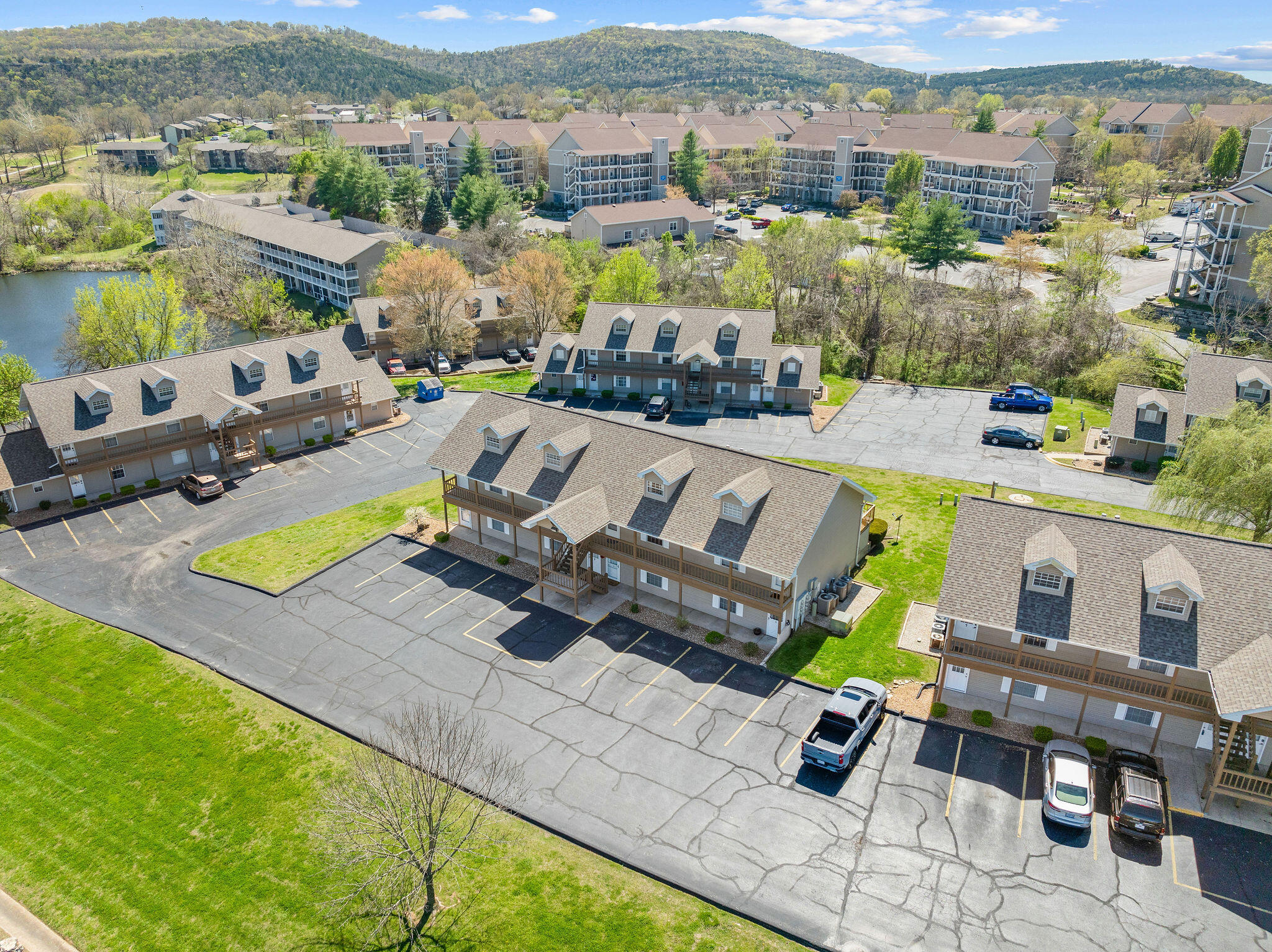 3 Memory Lane Property Photo 10