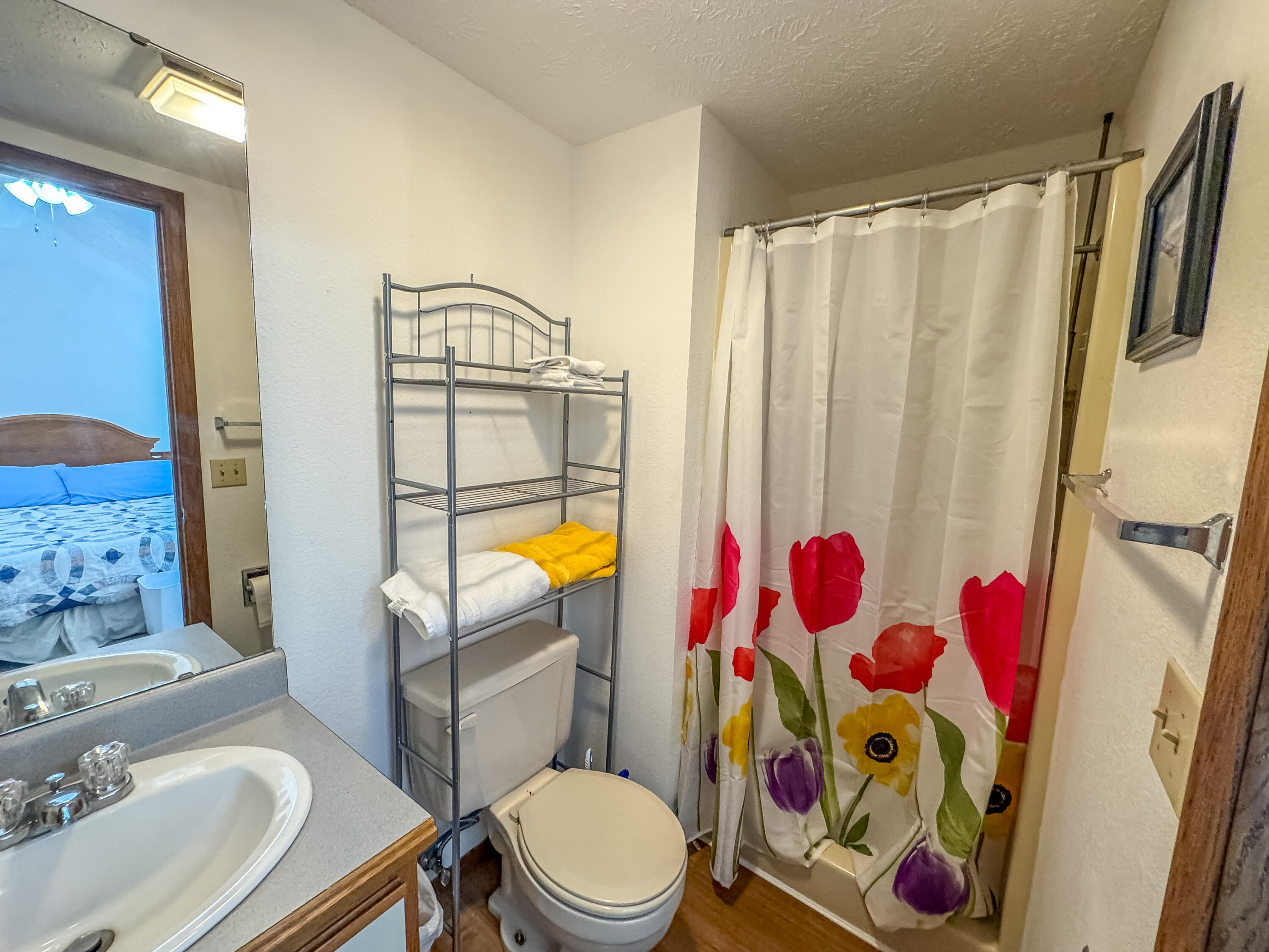 3 Memory Lane Property Photo 16