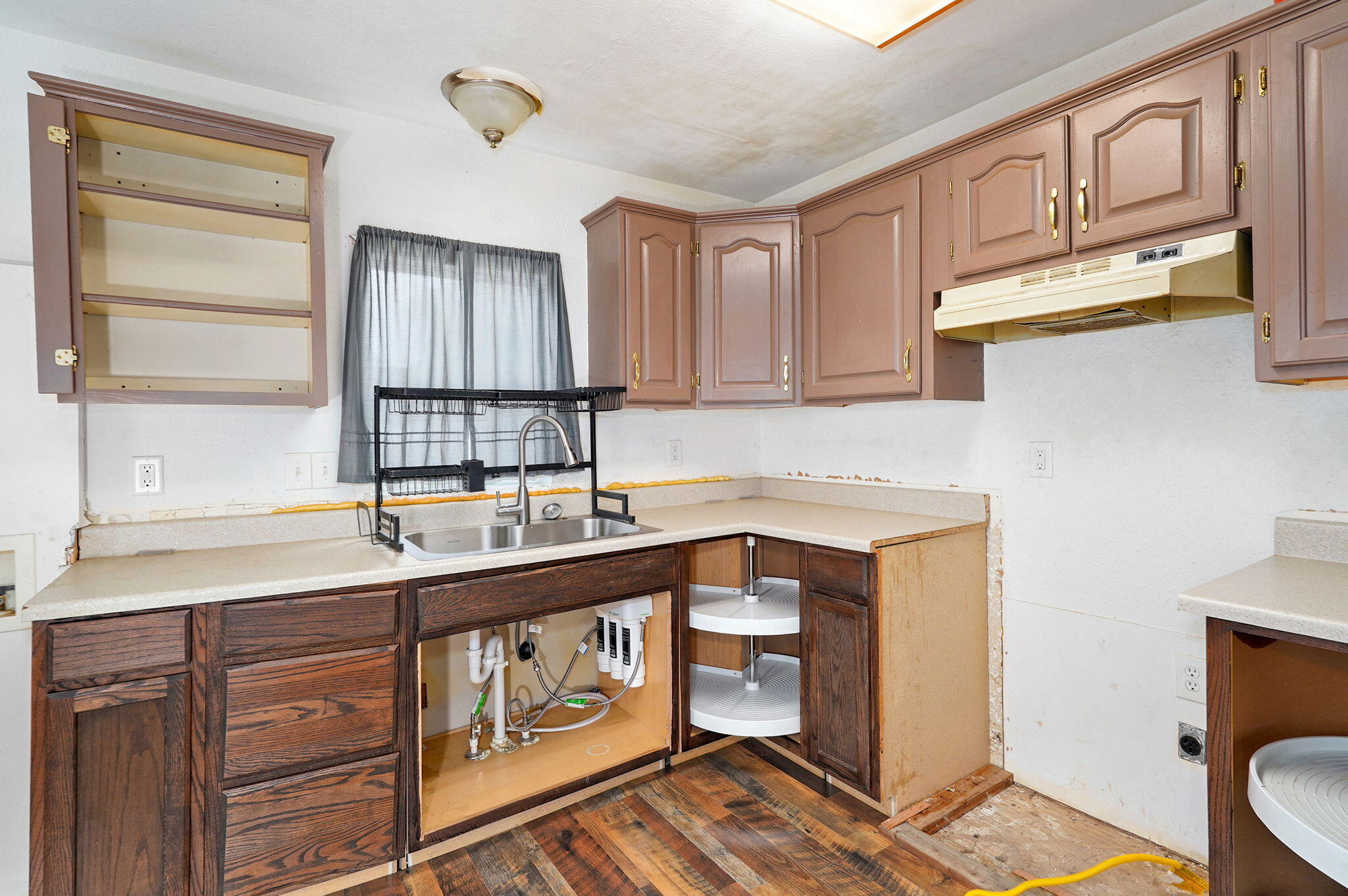 805 North Sycamore Street Property Photo 8