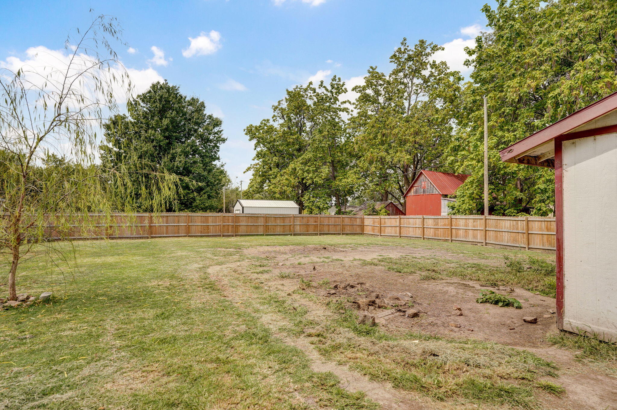 805 North Sycamore Street Property Photo 18