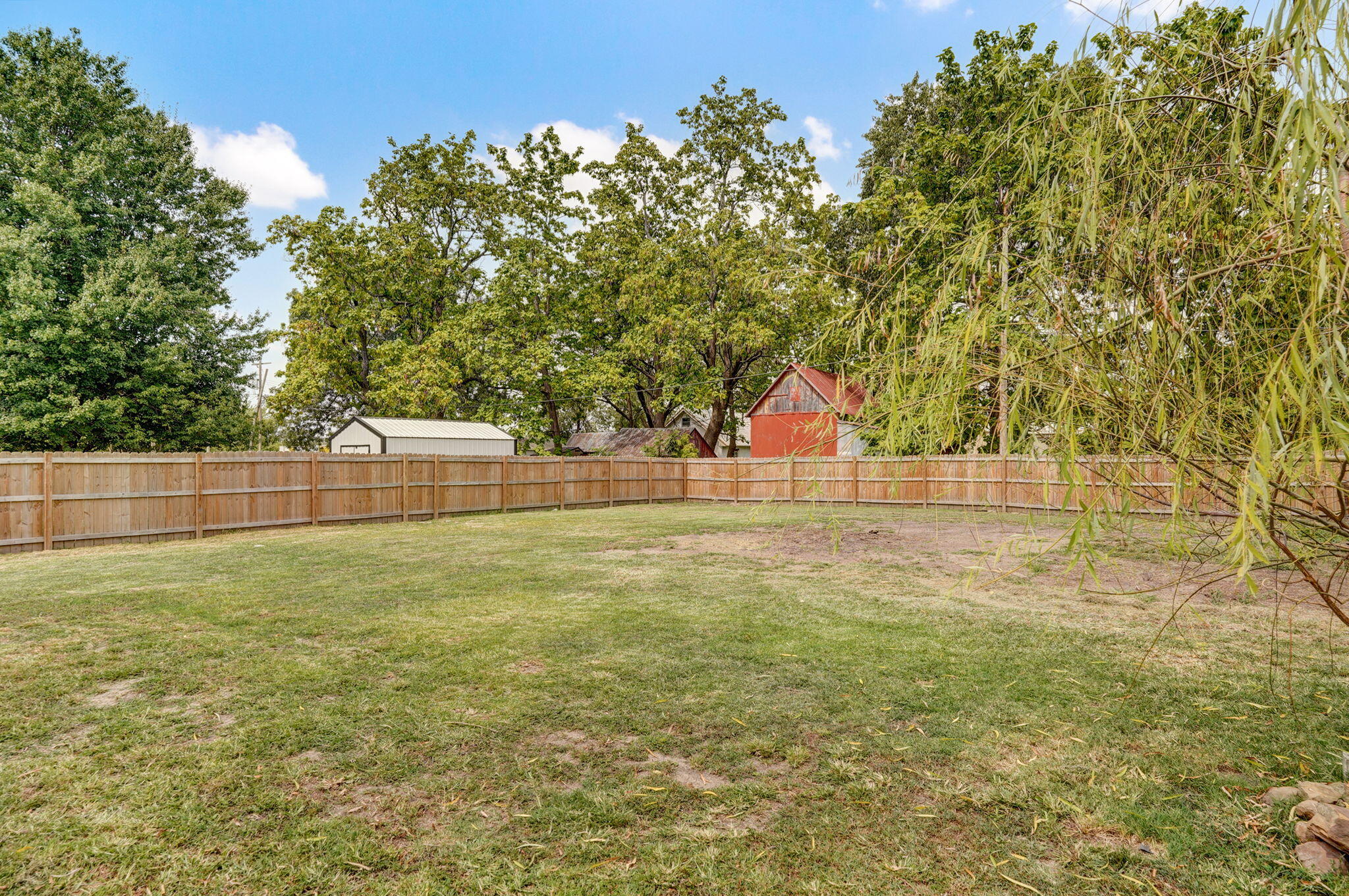 805 North Sycamore Street Property Photo 19